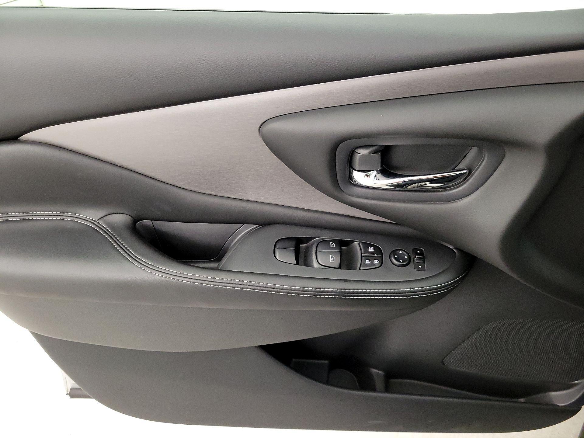 Thumbnail: 2019 Nissan Murano - 12