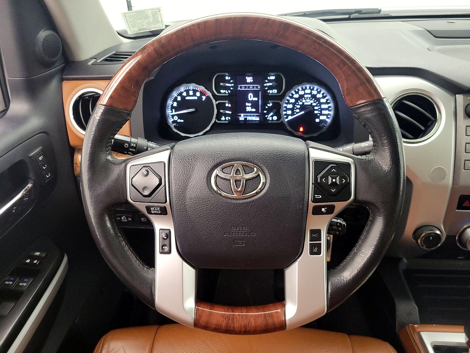 Thumbnail: 2018 Toyota Tundra - 10
