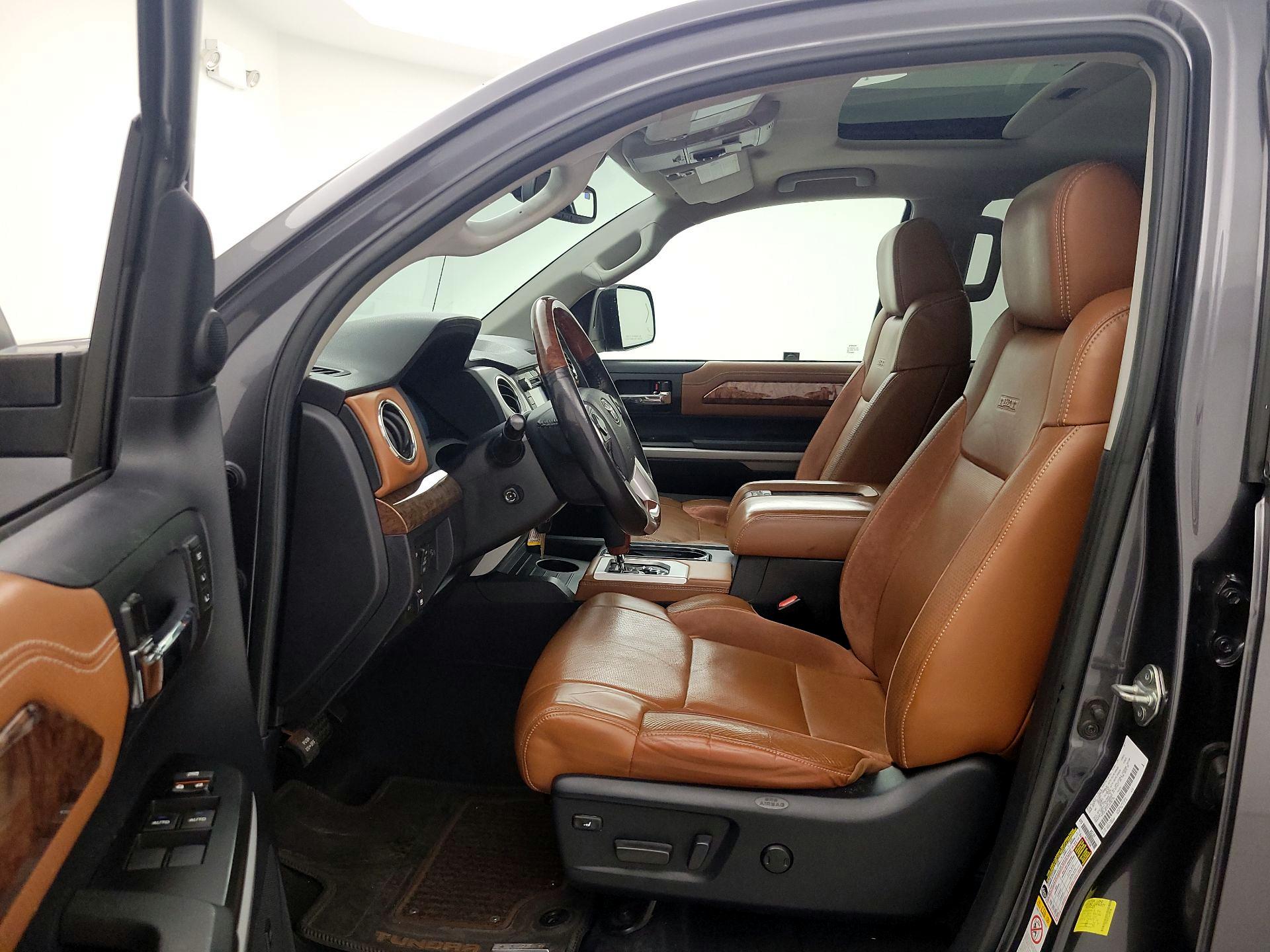 Thumbnail: 2018 Toyota Tundra - 11
