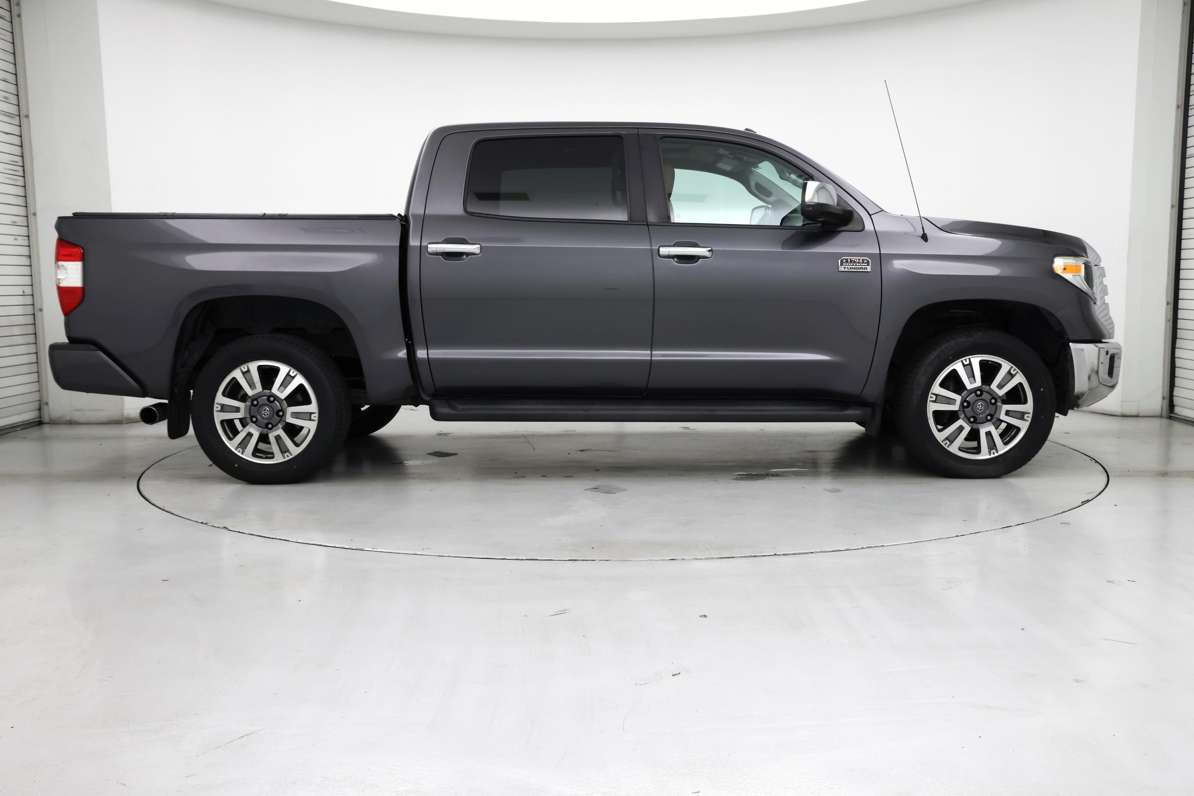 Thumbnail: 2018 Toyota Tundra - 7