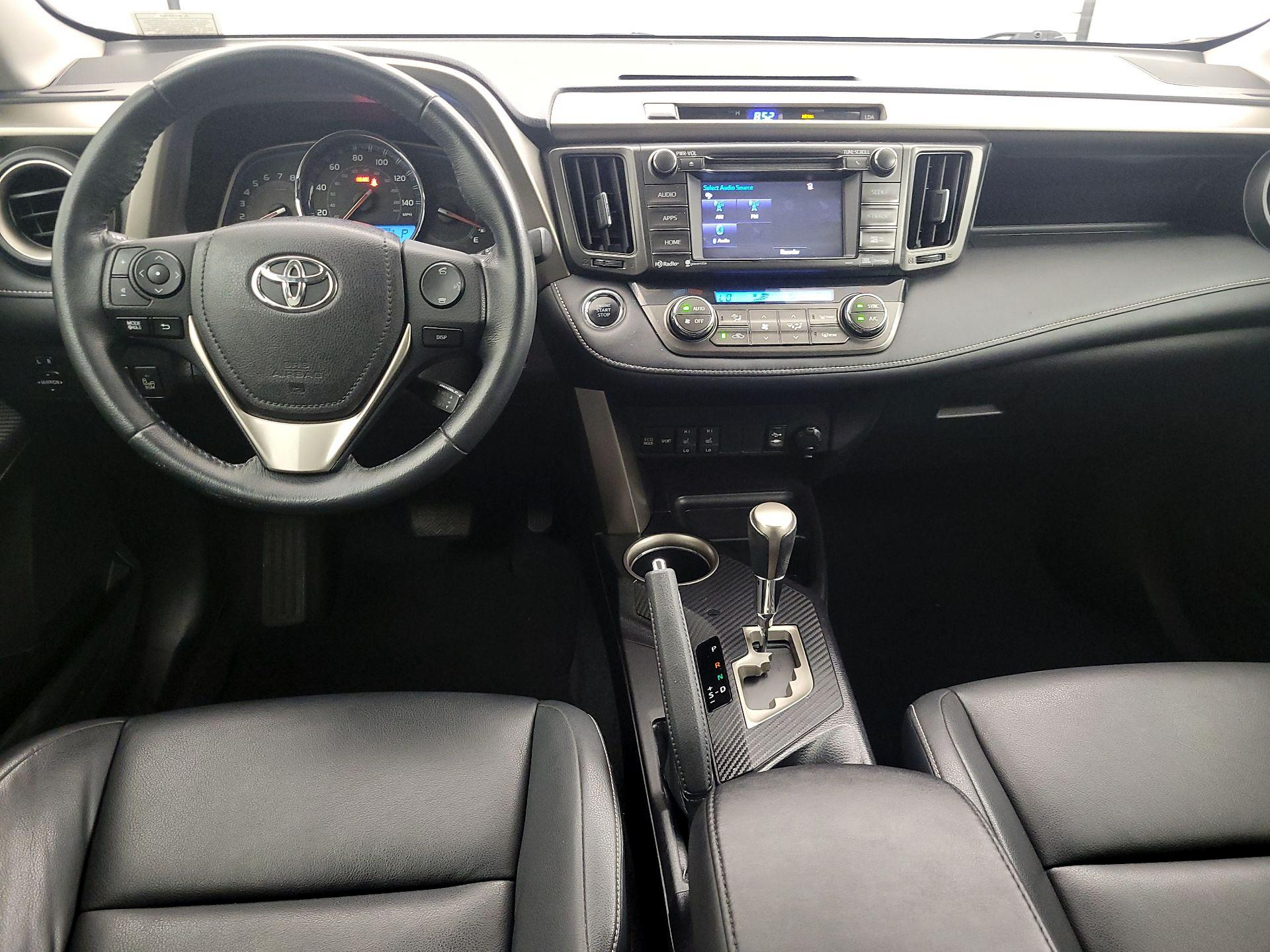 Thumbnail: 2015 Toyota RAV4 - 9