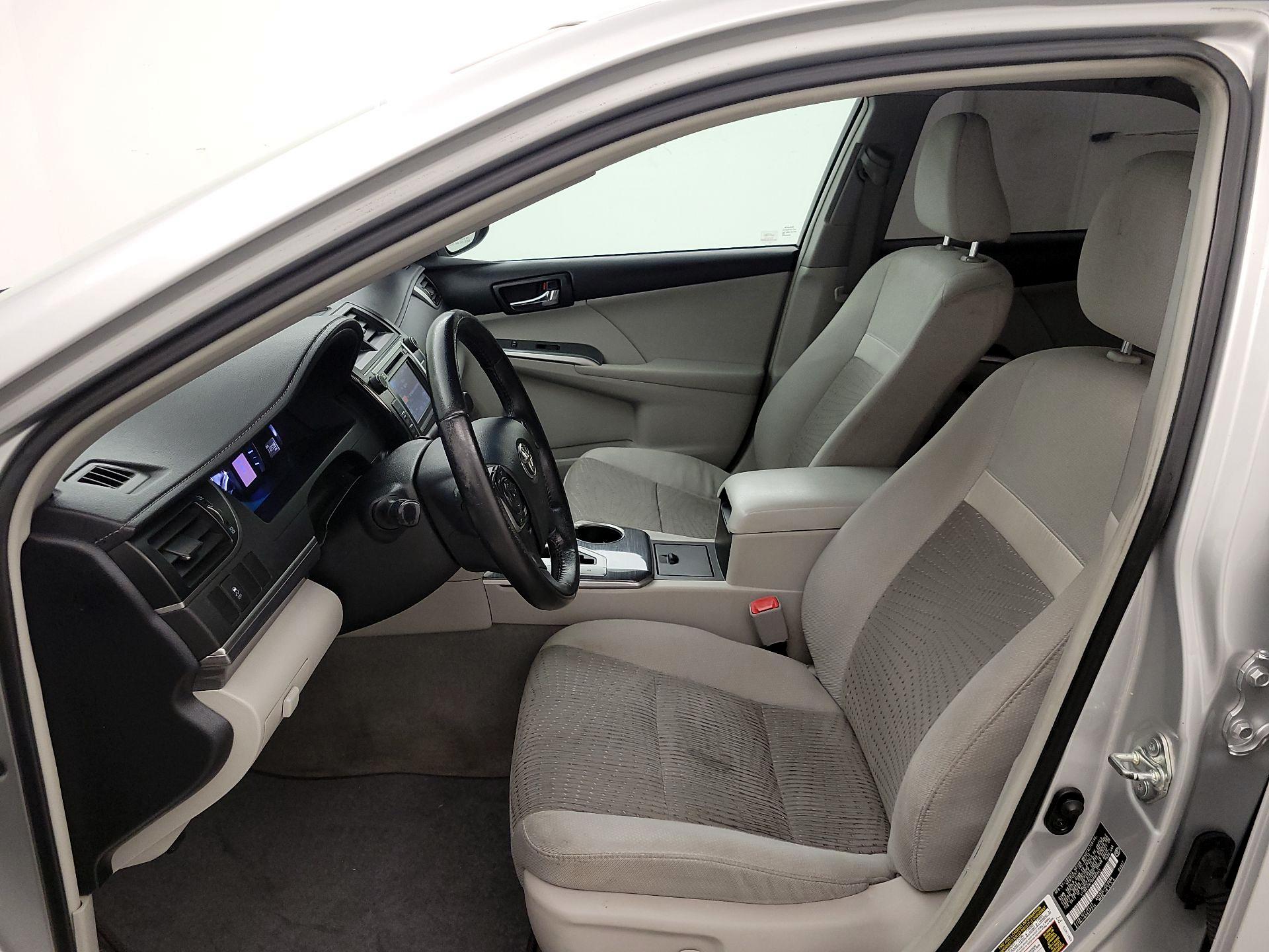 Thumbnail: 2013 Toyota Camry - 11