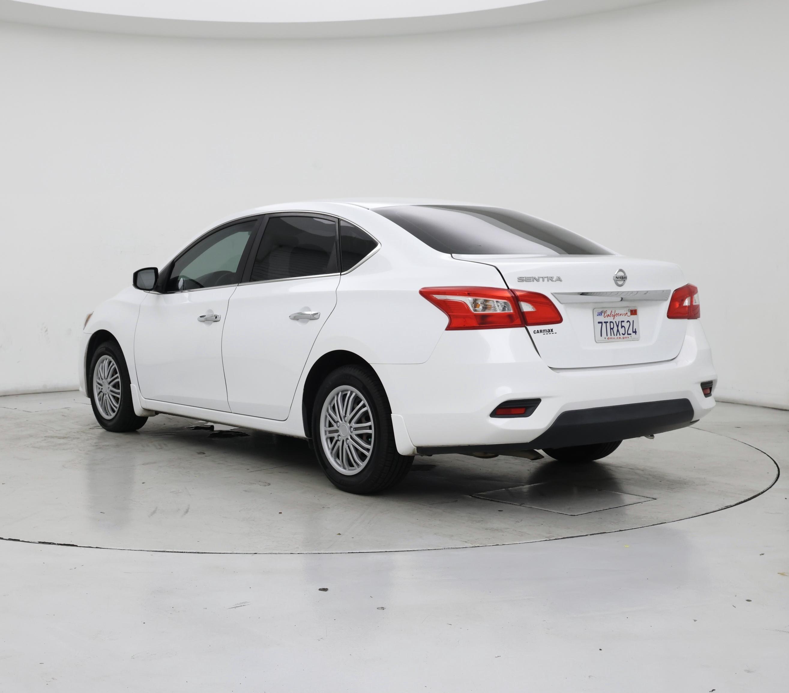 Thumbnail: 2016 Nissan Sentra - 2