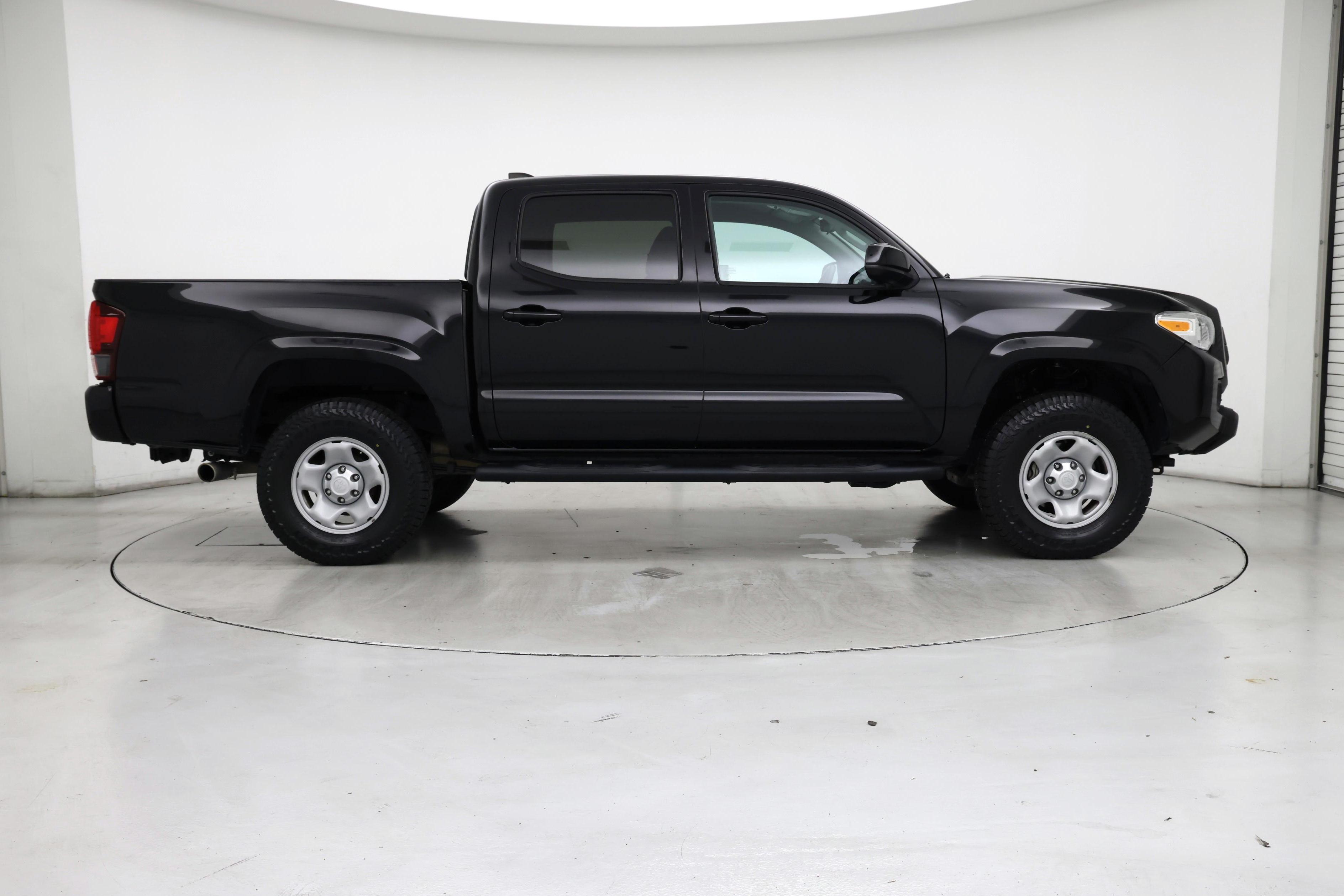 Thumbnail: 2022 Toyota Tacoma - 7