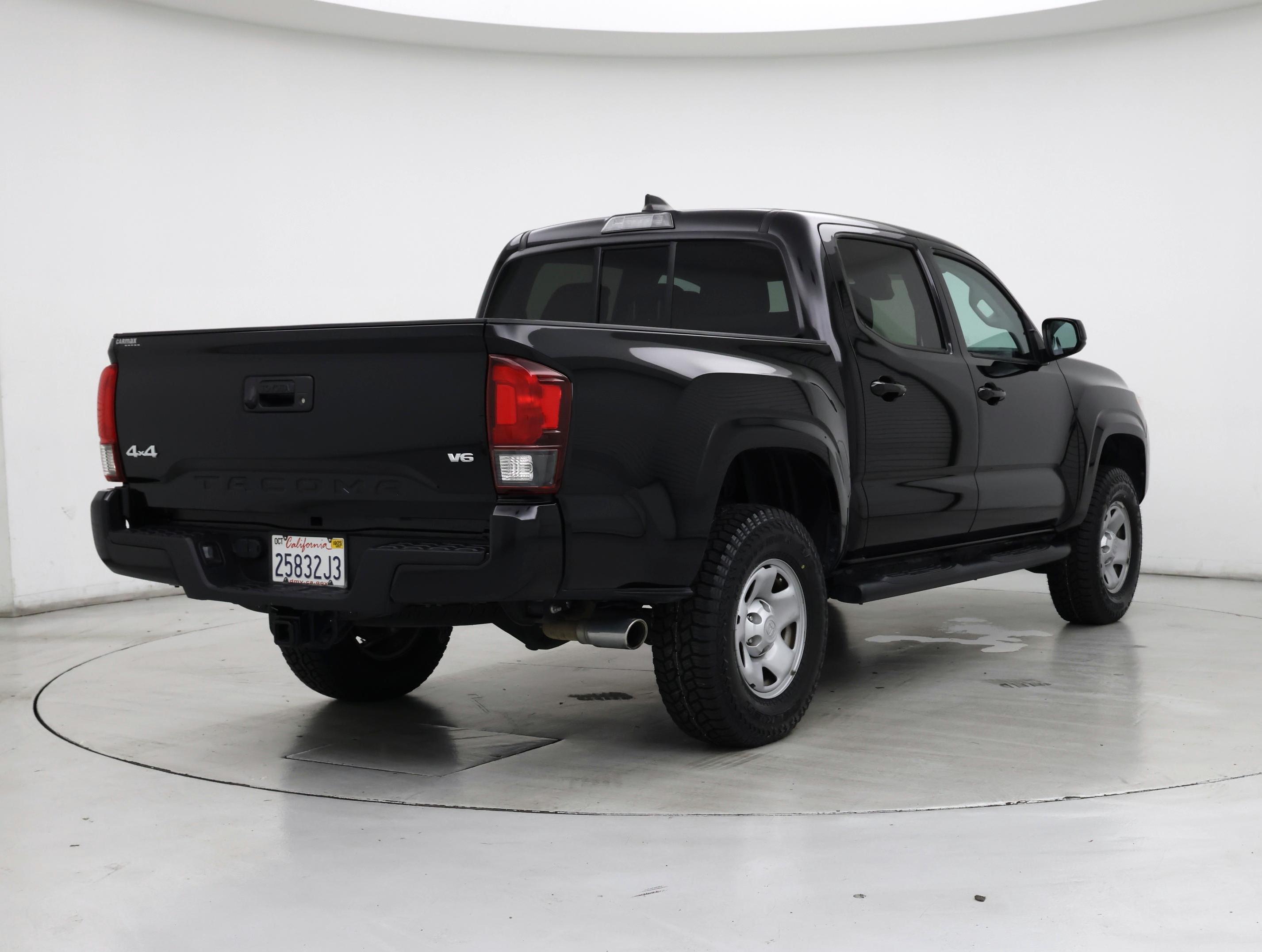 Thumbnail: 2022 Toyota Tacoma - 8