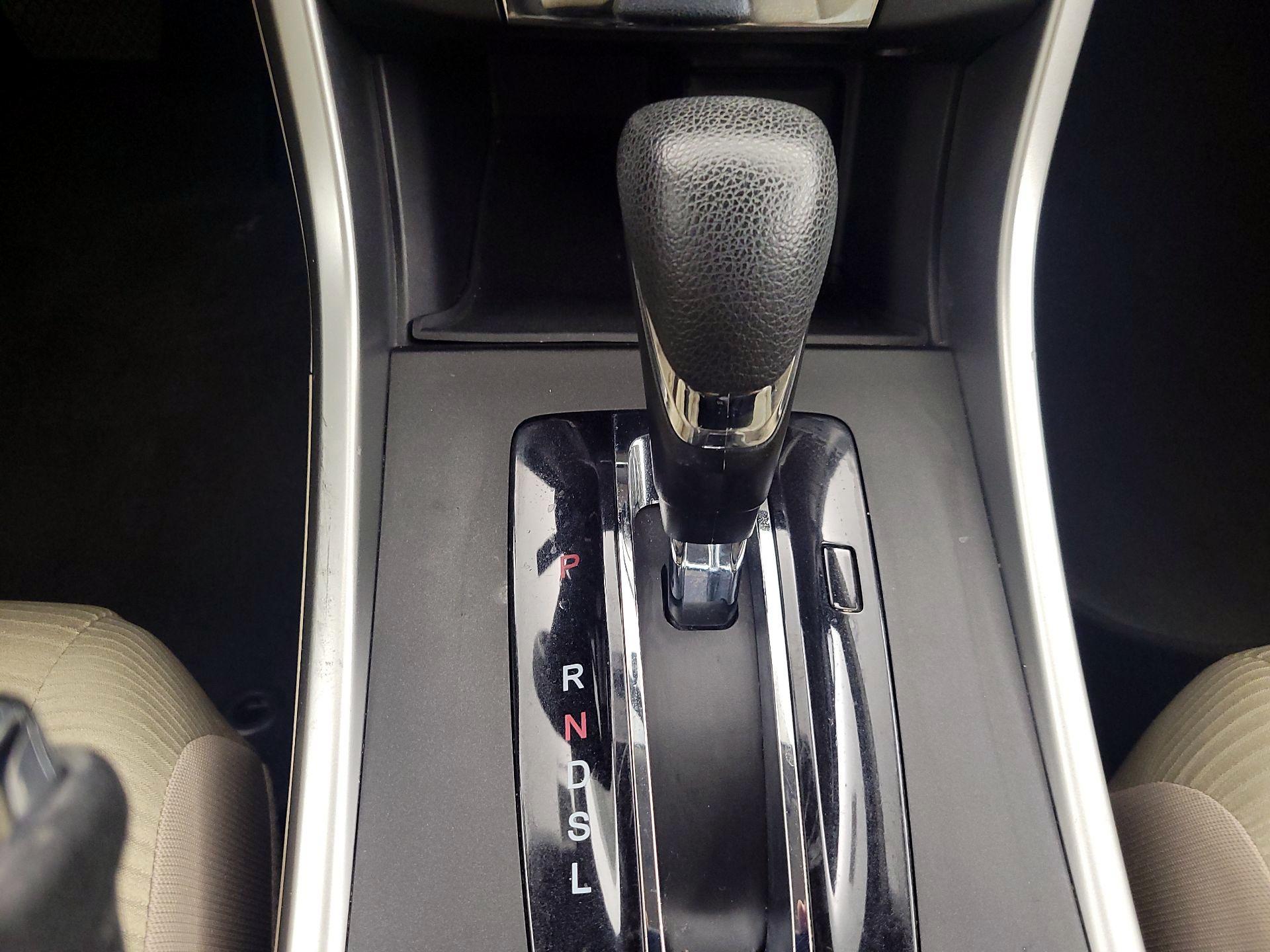 Thumbnail: 2015 Honda Accord - 17