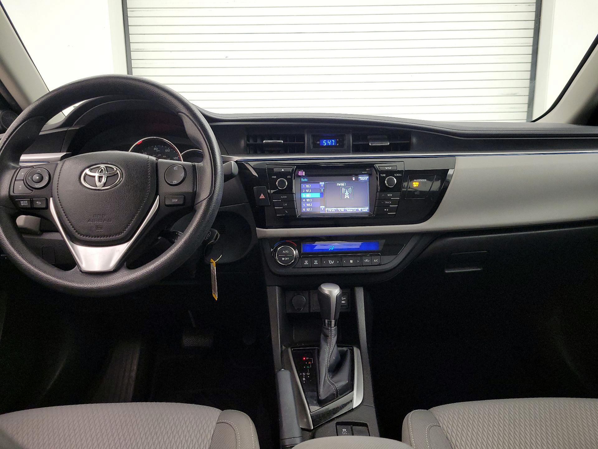 Thumbnail: 2014 Toyota Corolla - 9