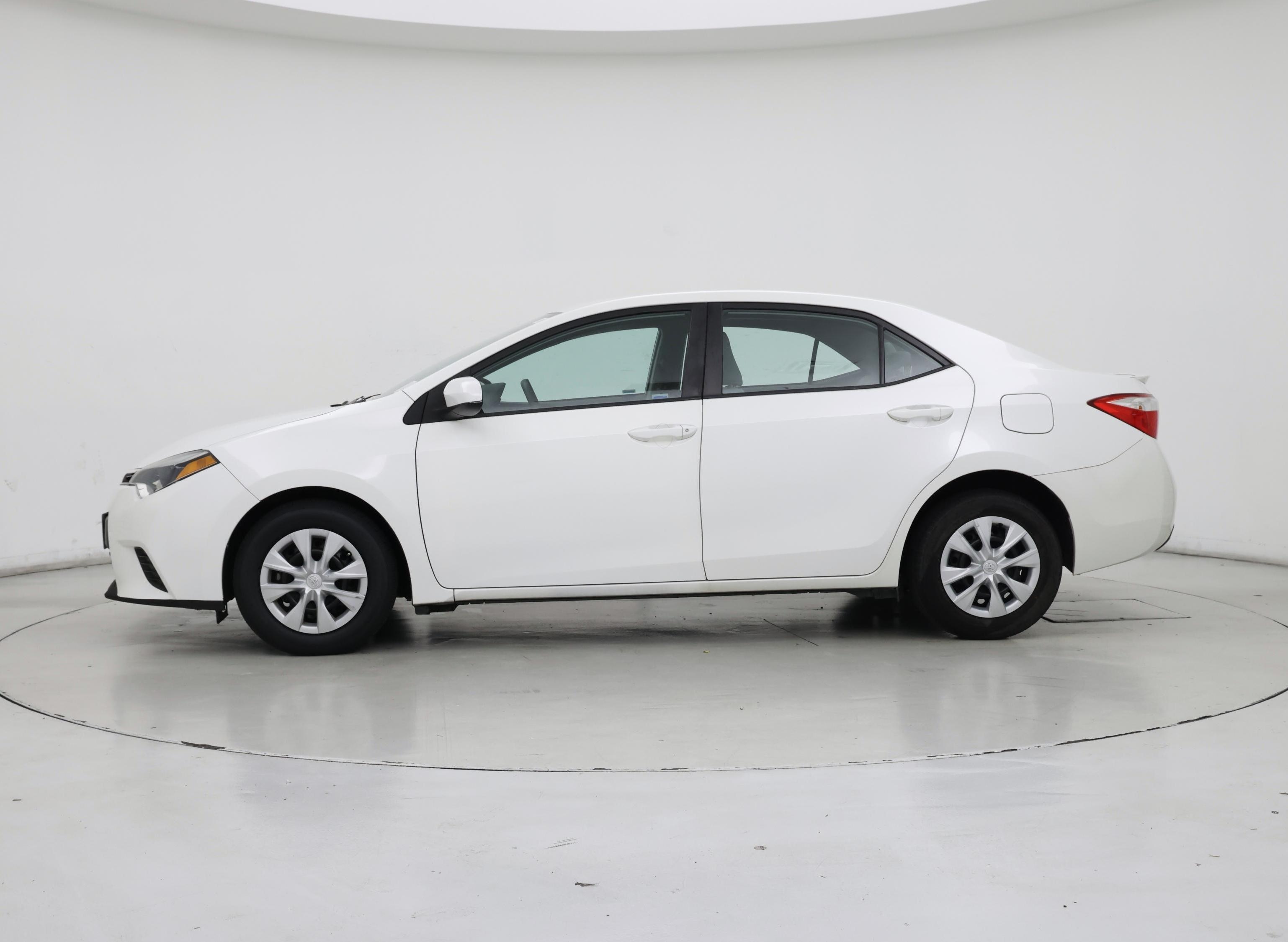 Thumbnail: 2014 Toyota Corolla - 3