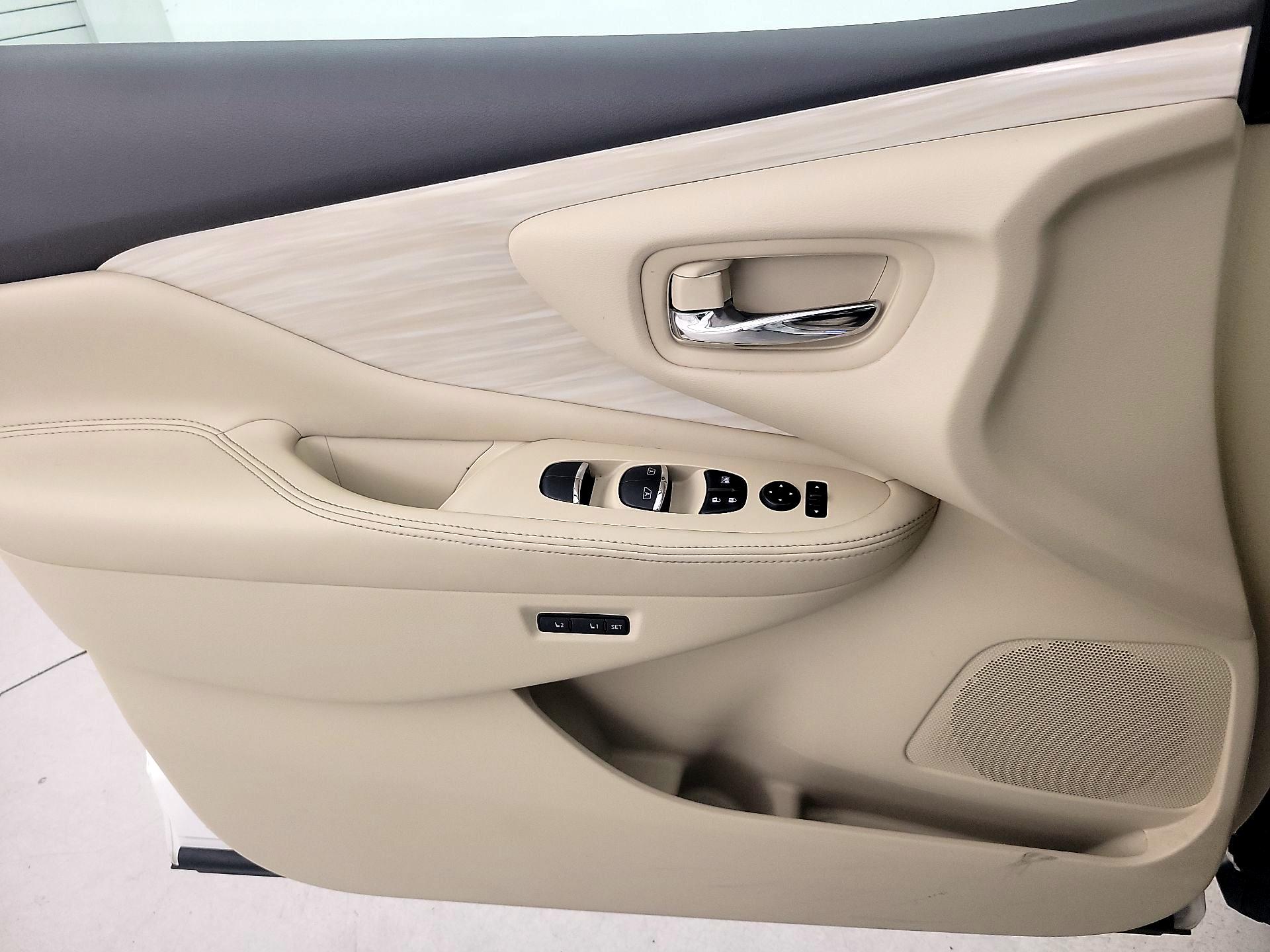 Thumbnail: 2015 Nissan Murano - 12