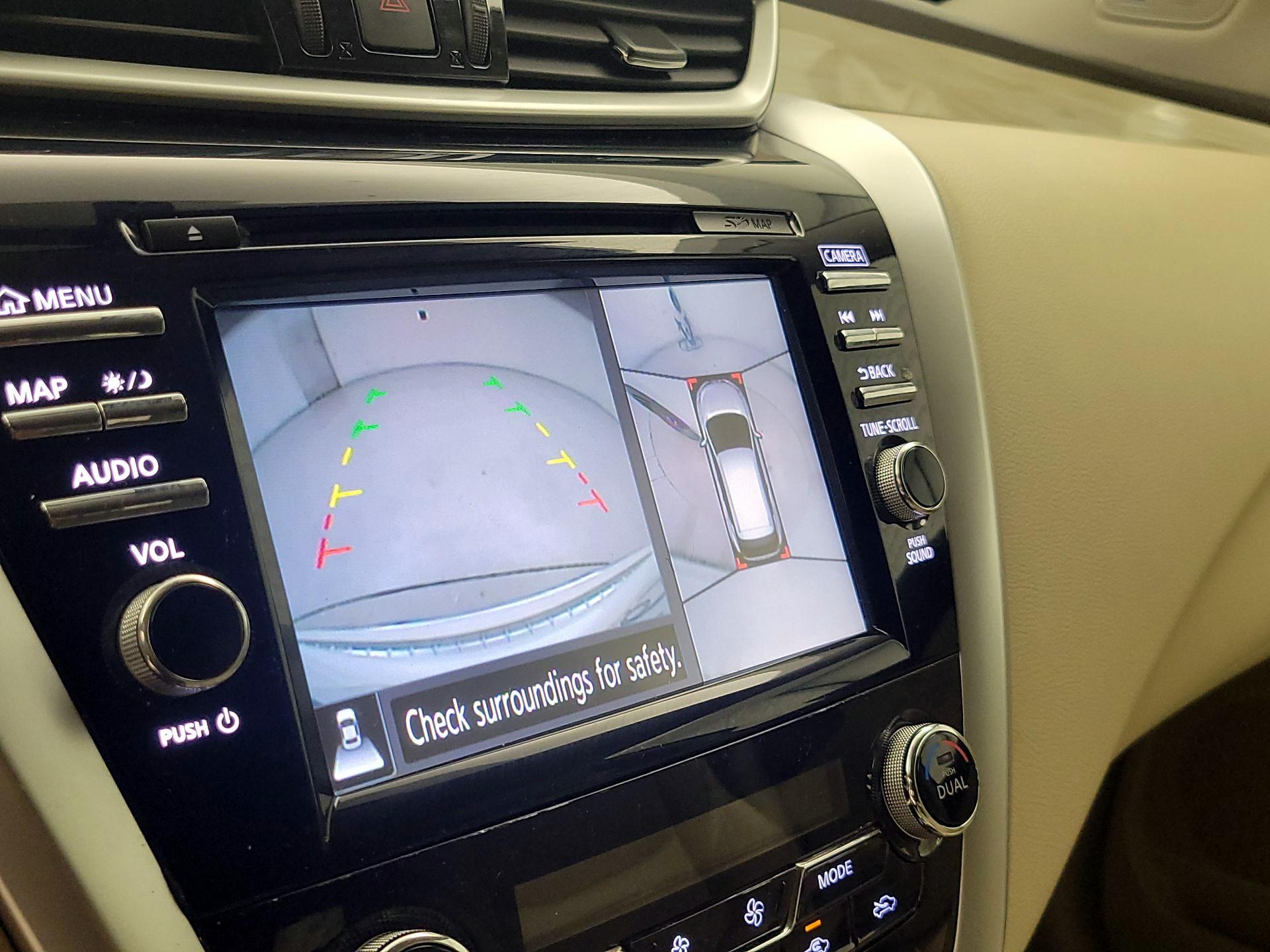 Thumbnail: 2015 Nissan Murano - 15