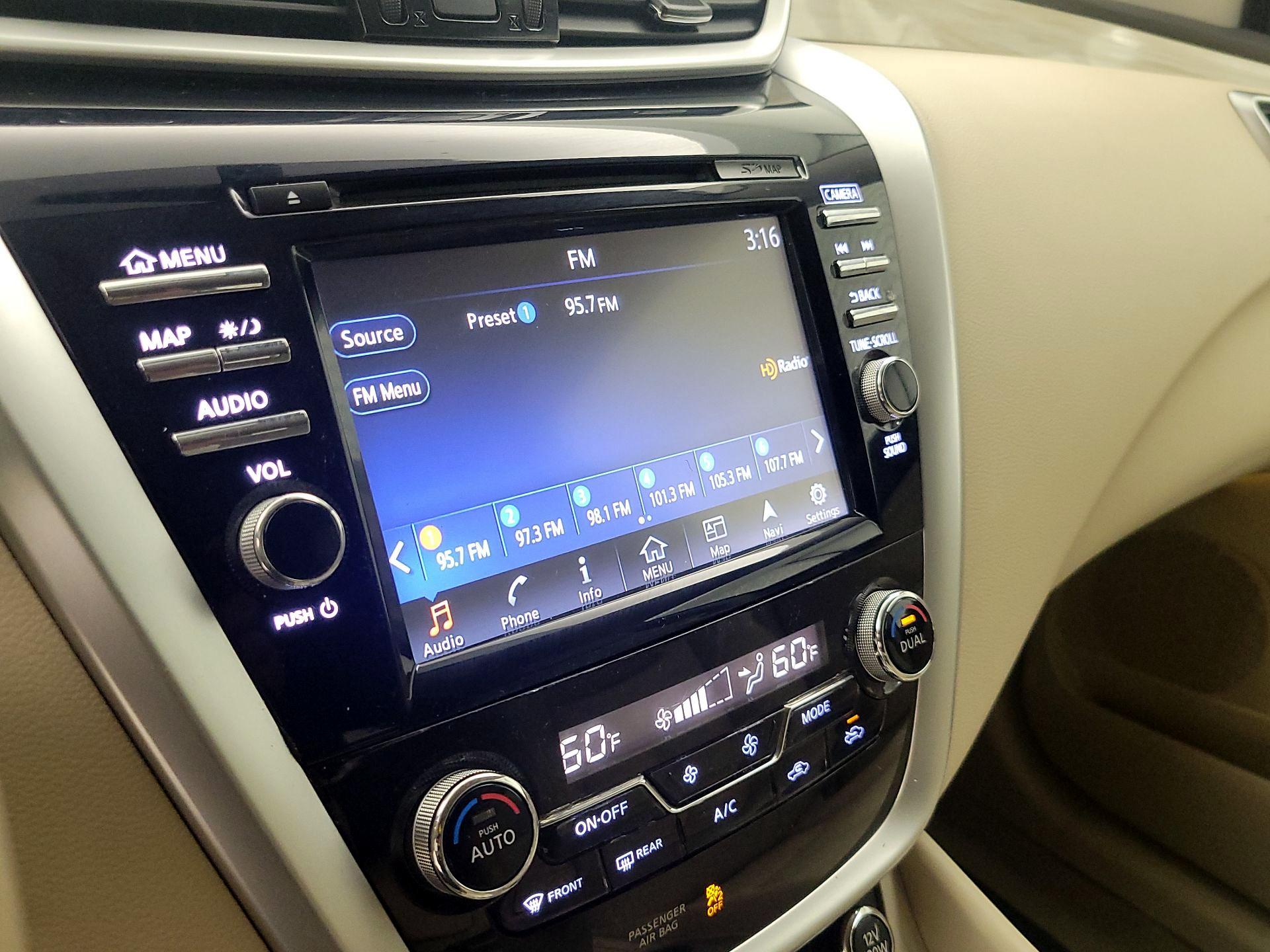 Thumbnail: 2015 Nissan Murano - 16