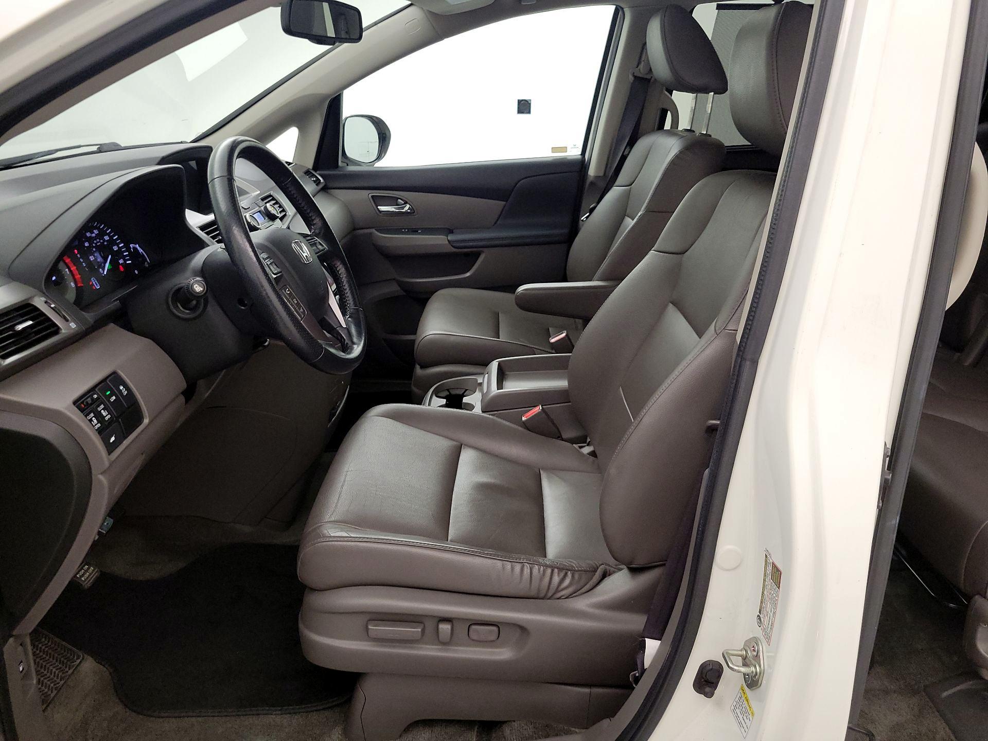 Thumbnail: 2015 Honda Odyssey - 11