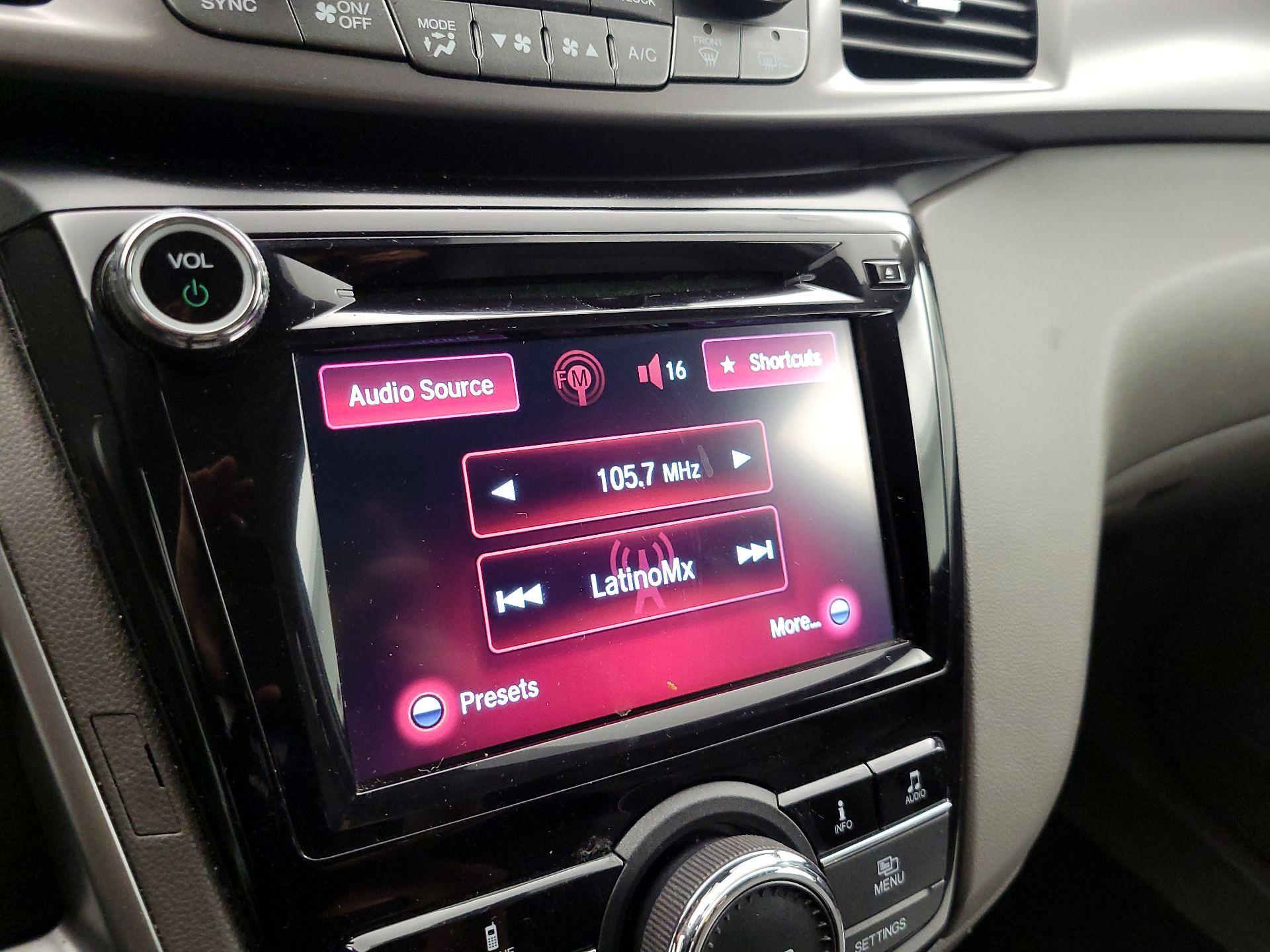 Thumbnail: 2015 Honda Odyssey - 15