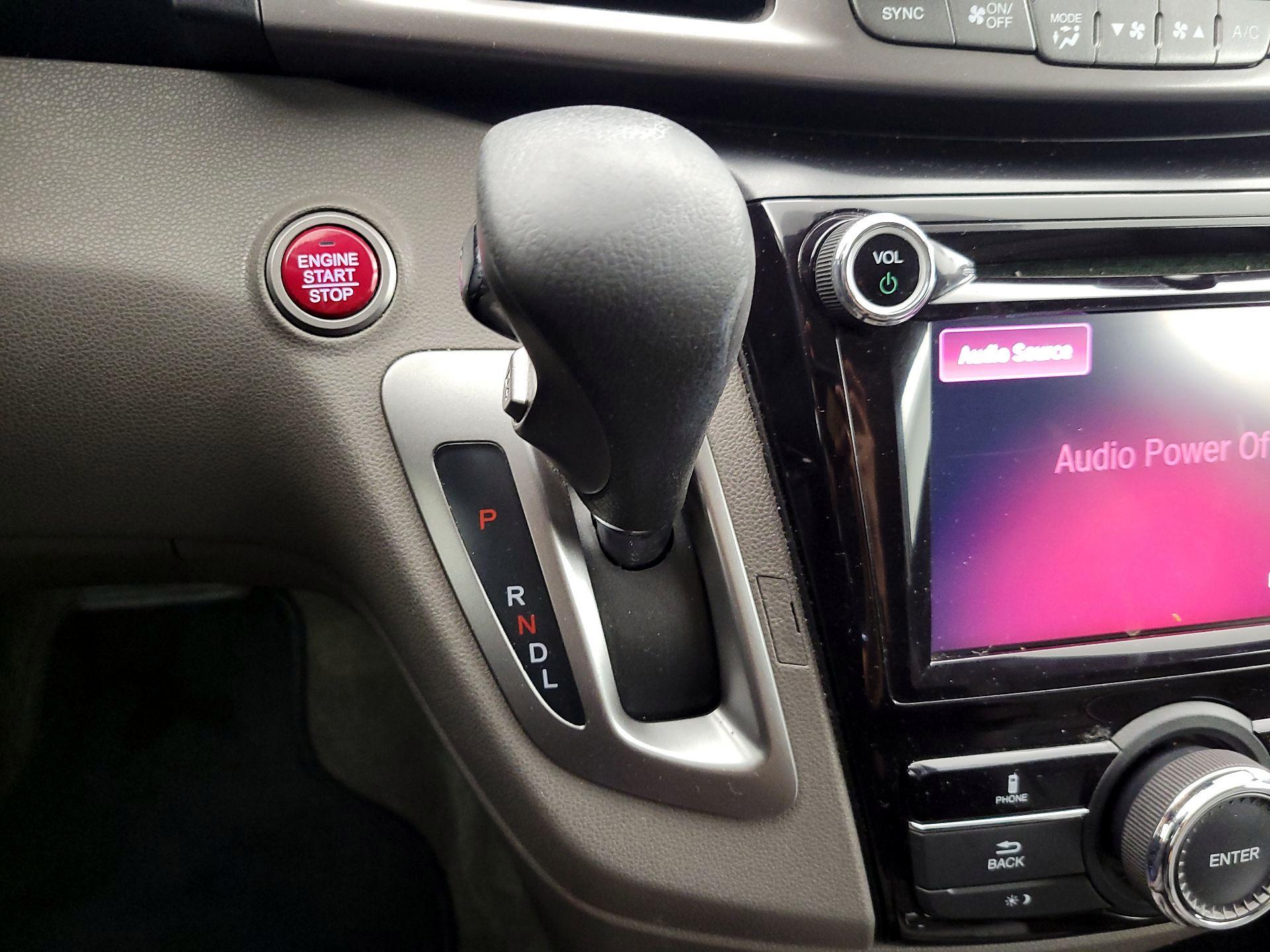 Thumbnail: 2015 Honda Odyssey - 17