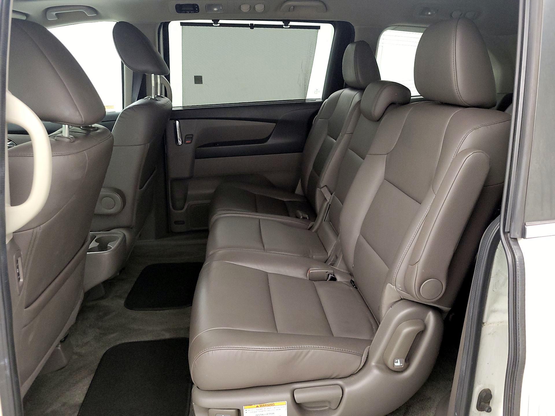 Thumbnail: 2015 Honda Odyssey - 20