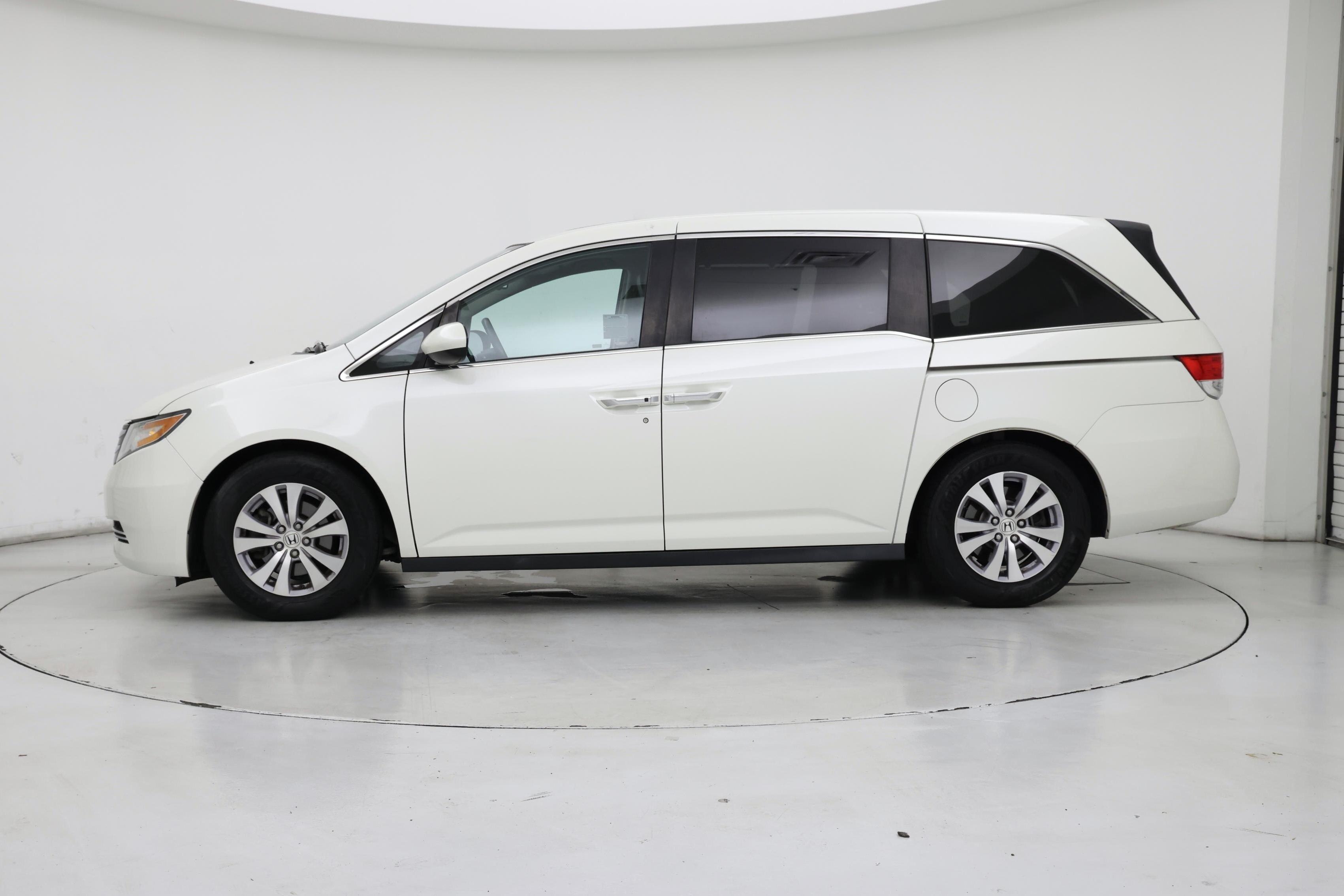 Thumbnail: 2015 Honda Odyssey - 3