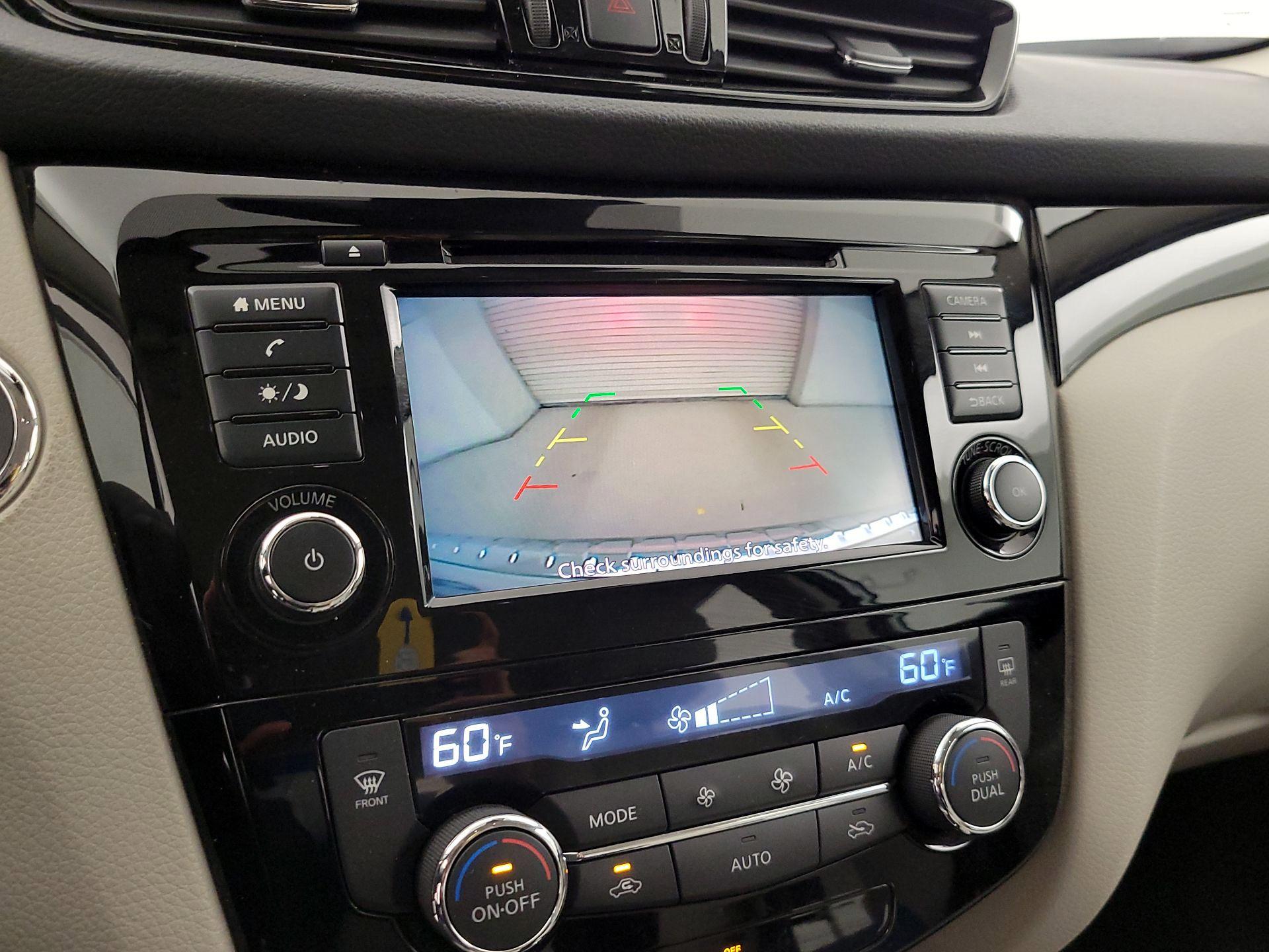 Thumbnail: 2021 Nissan Rogue Sport - 14
