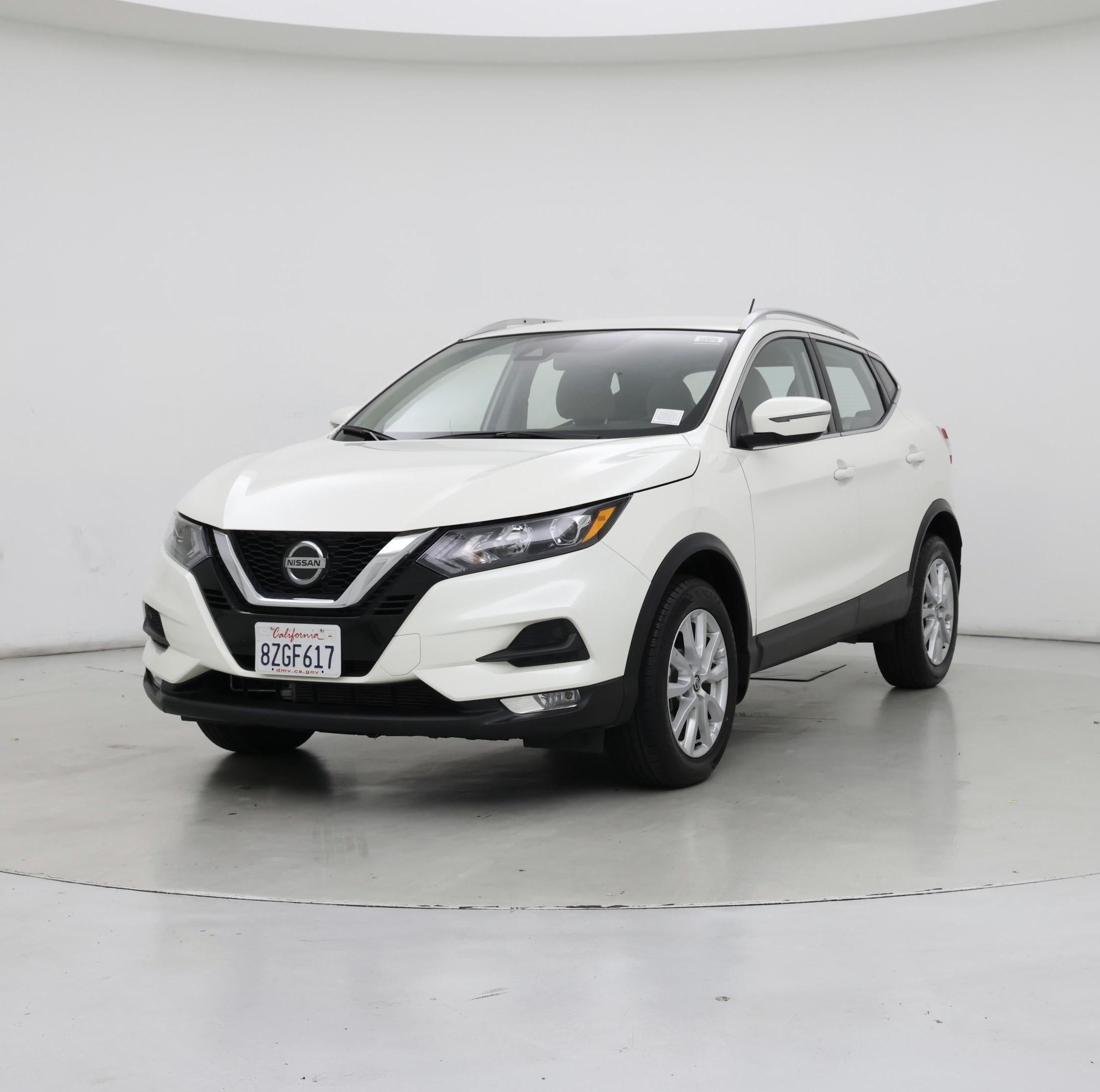 Thumbnail: 2021 Nissan Rogue Sport - 4