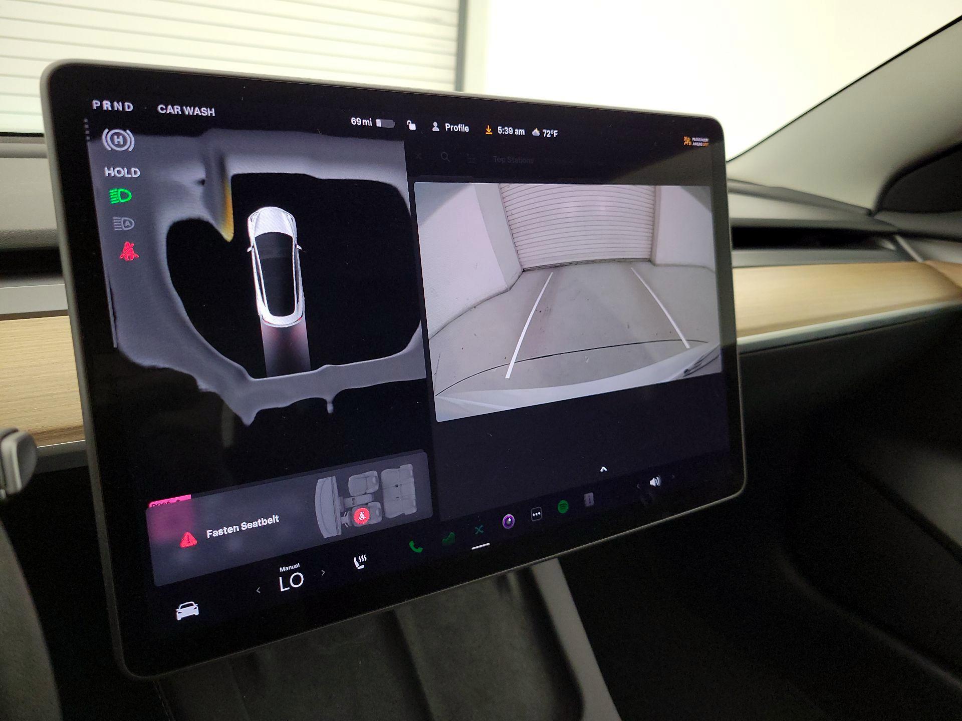 Thumbnail: 2023 Tesla Model 3 - 14