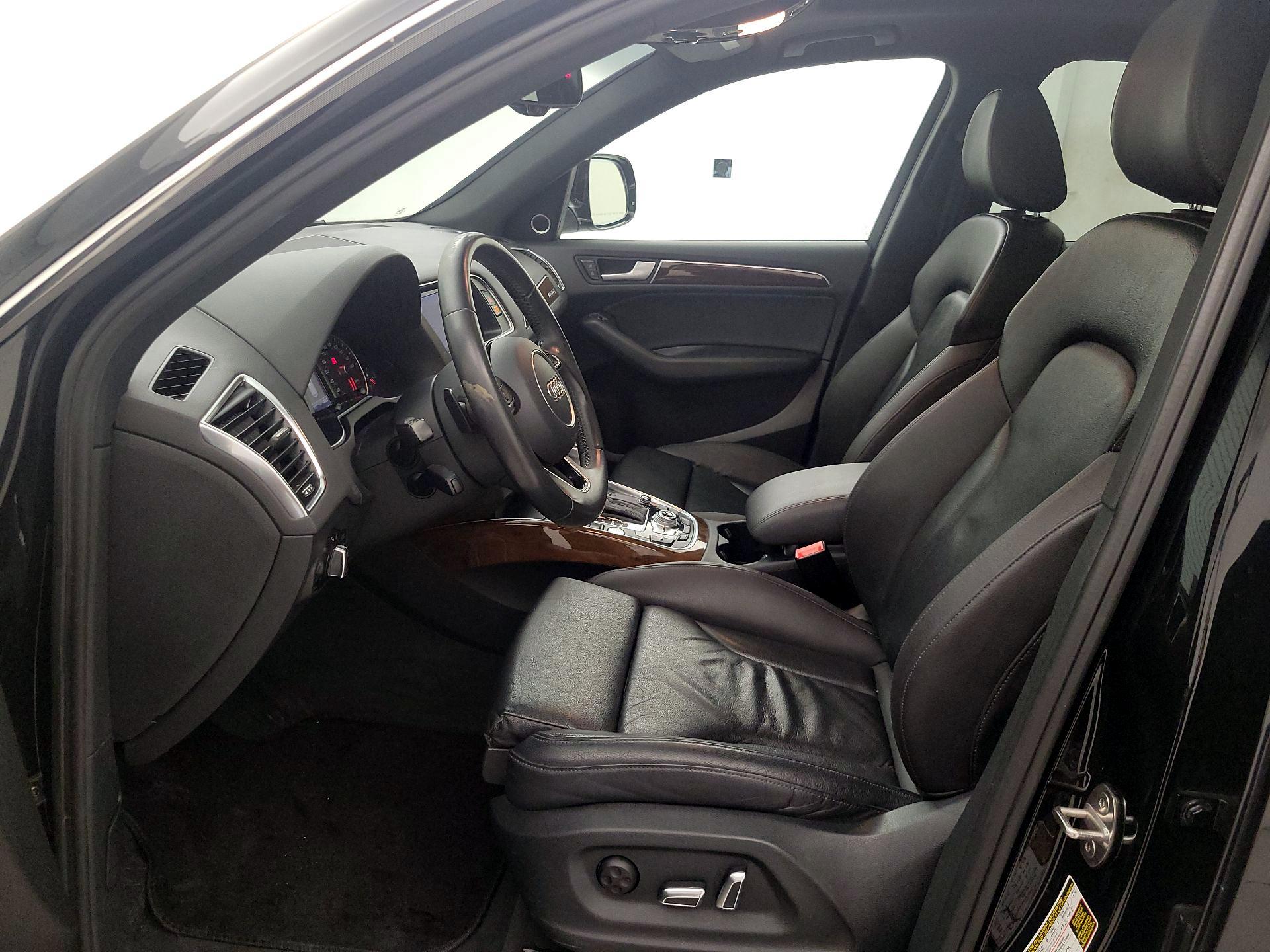 Thumbnail: 2015 Audi Q5 - 11