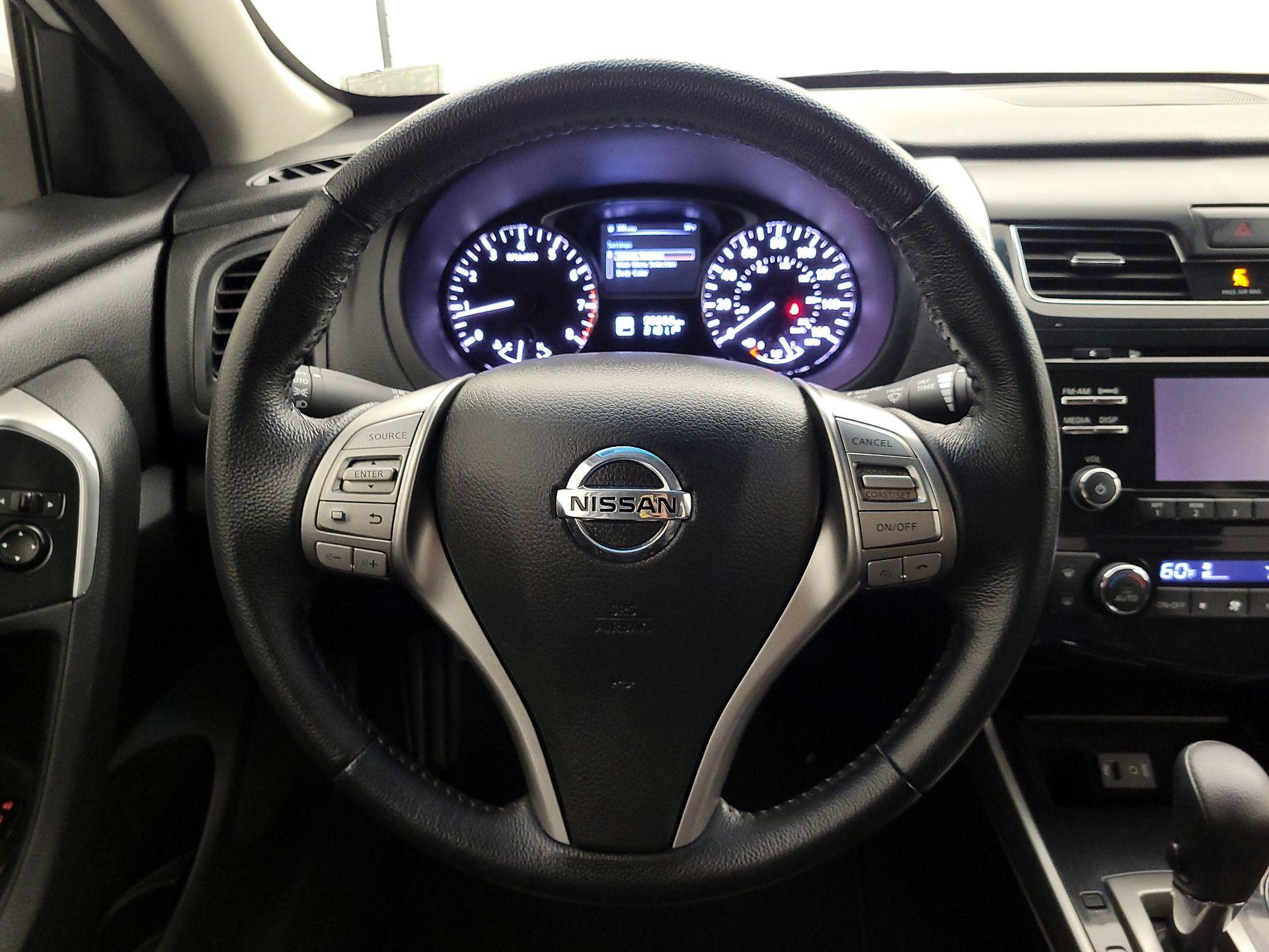 Thumbnail: 2014 Nissan Altima - 10
