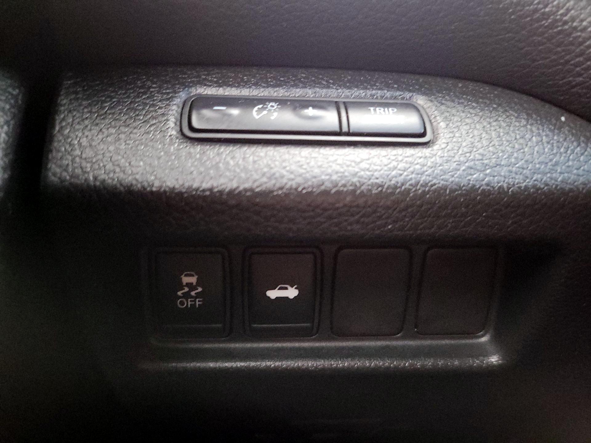 Thumbnail: 2014 Nissan Altima - 13