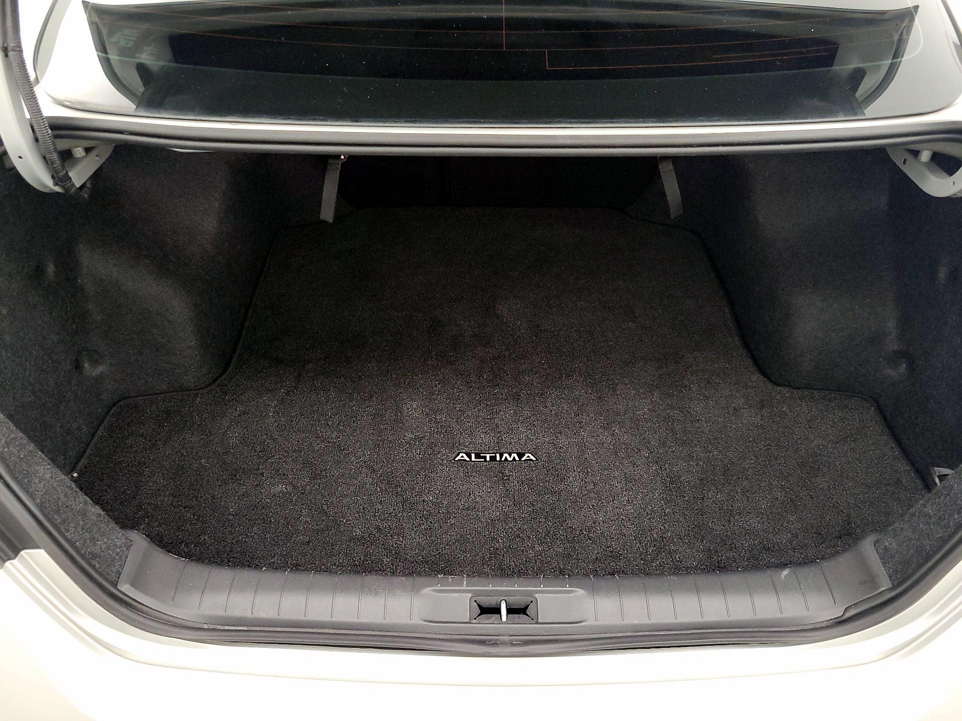 Thumbnail: 2014 Nissan Altima - 19