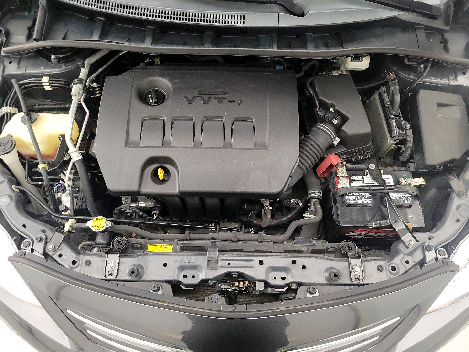 Thumbnail: 2013 Toyota Corolla - 18