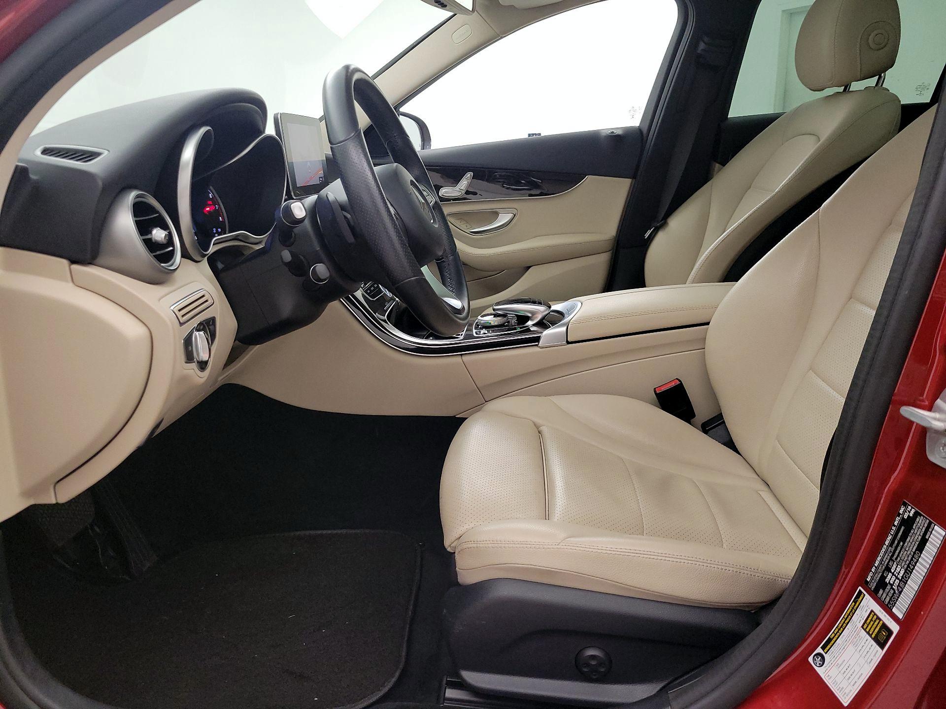 Thumbnail: 2016 Mercedes-Benz C-Class - 11