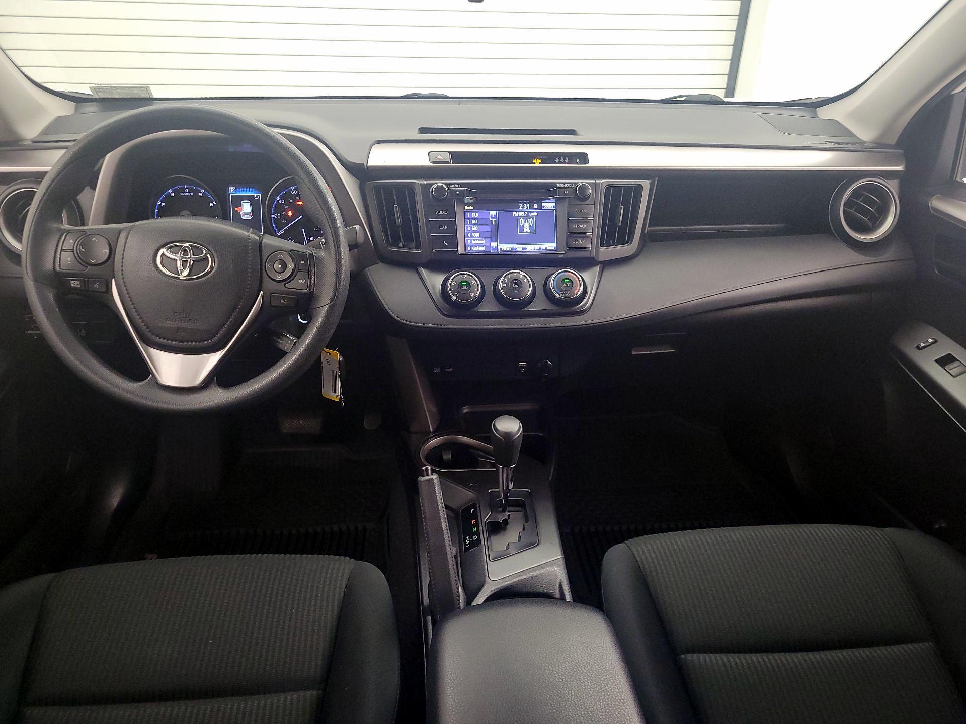 Thumbnail: 2018 Toyota RAV4 - 9