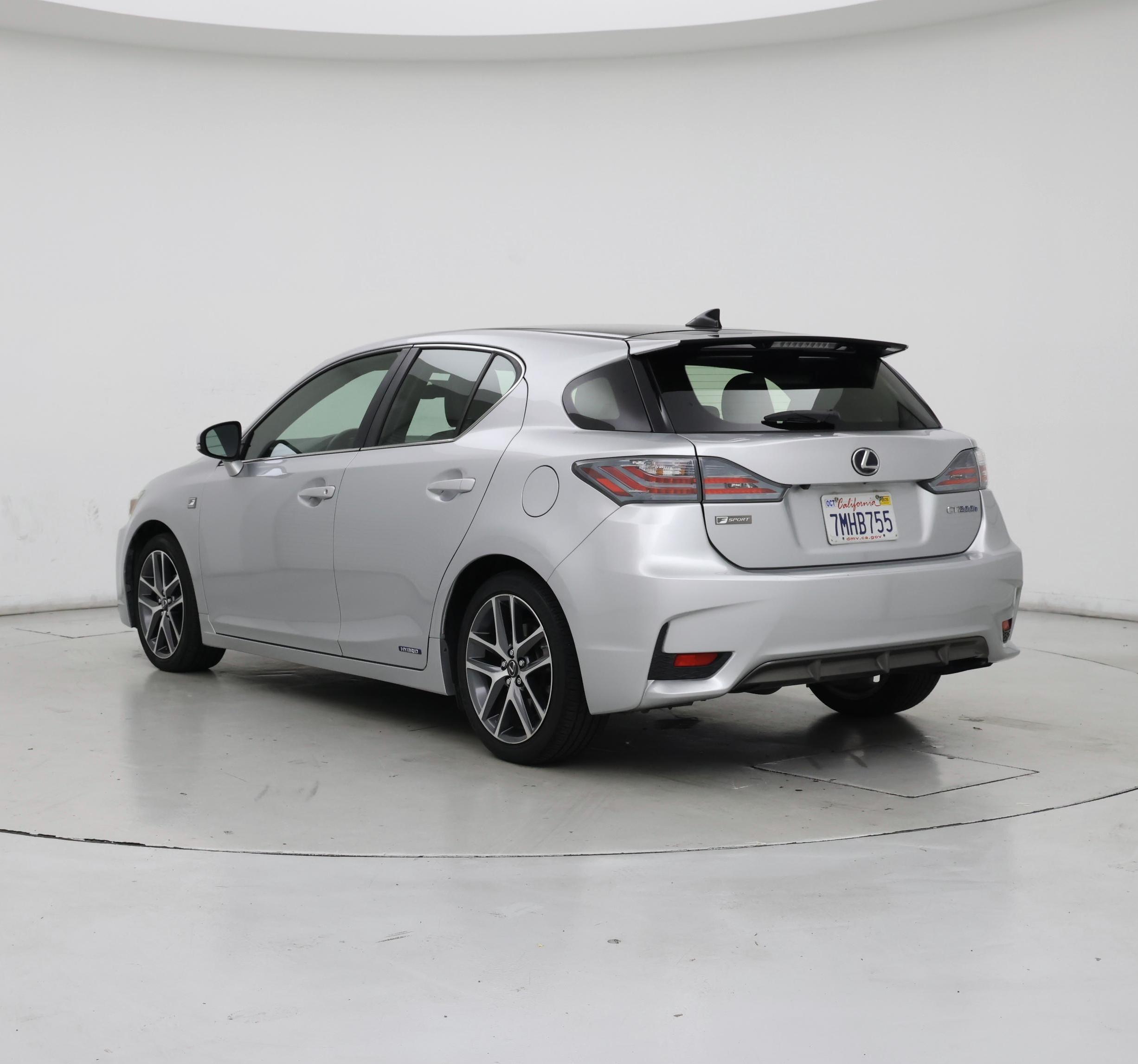 Thumbnail: 2015 Lexus CT - 2
