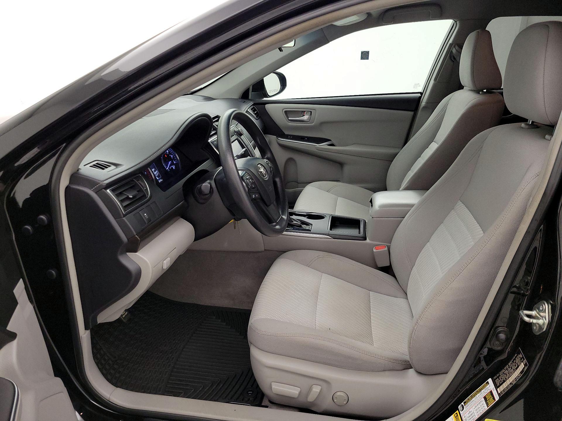 Thumbnail: 2017 Toyota Camry - 11