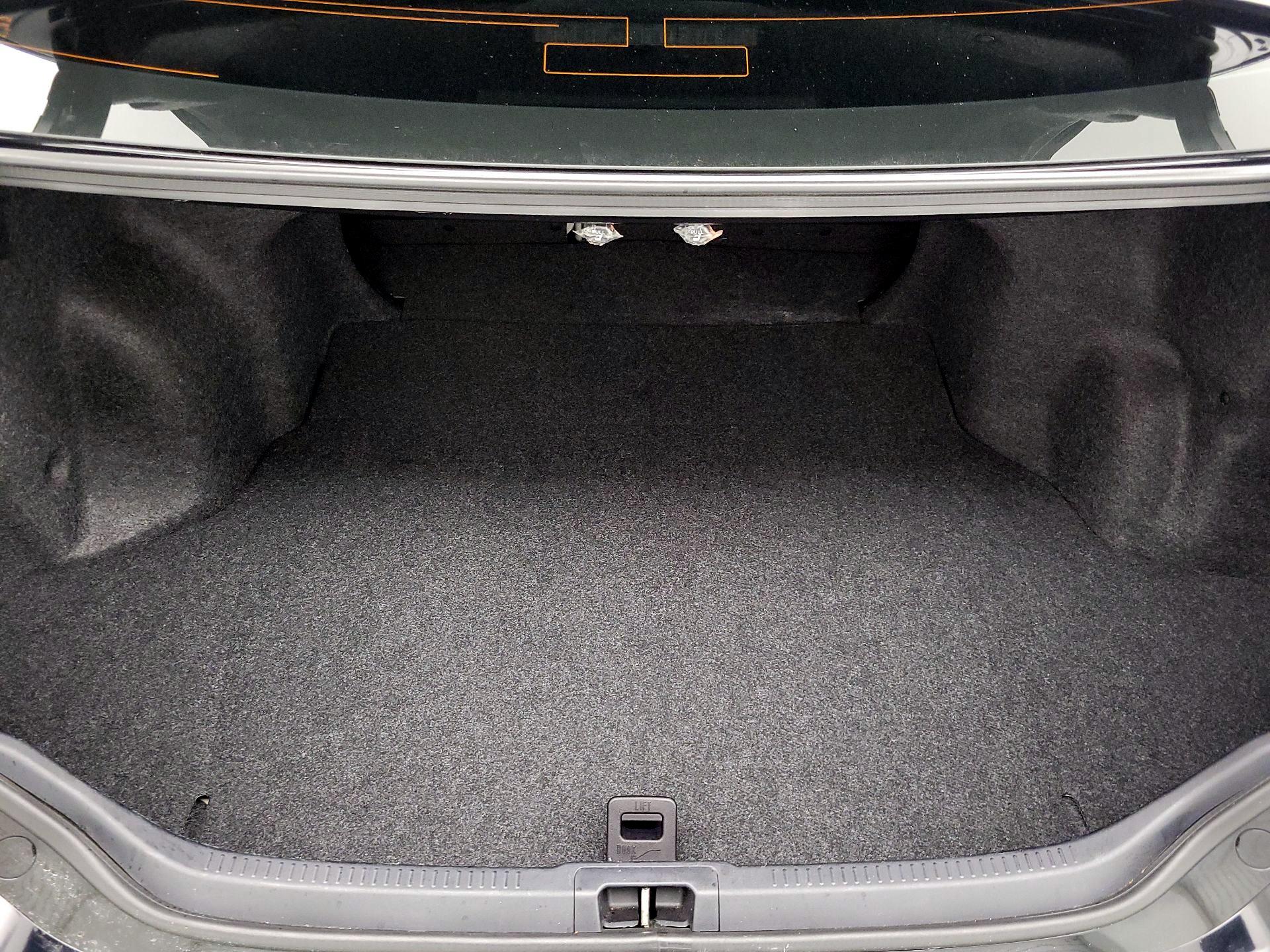 Thumbnail: 2017 Toyota Camry - 19