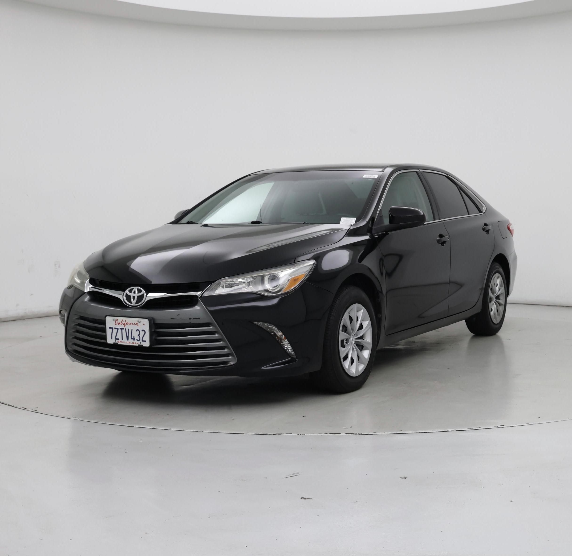 Thumbnail: 2017 Toyota Camry - 4