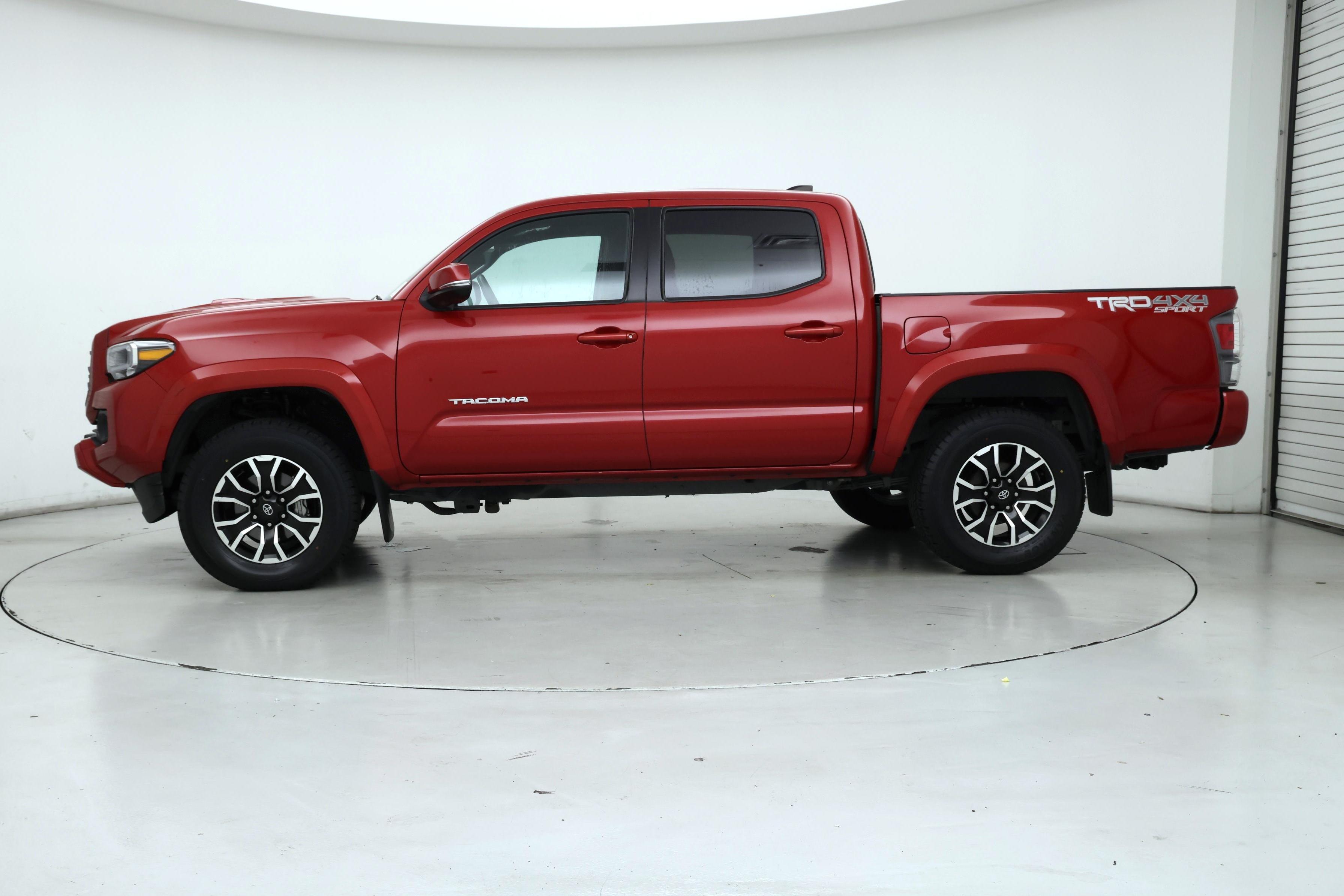 Thumbnail: 2021 Toyota Tacoma - 3