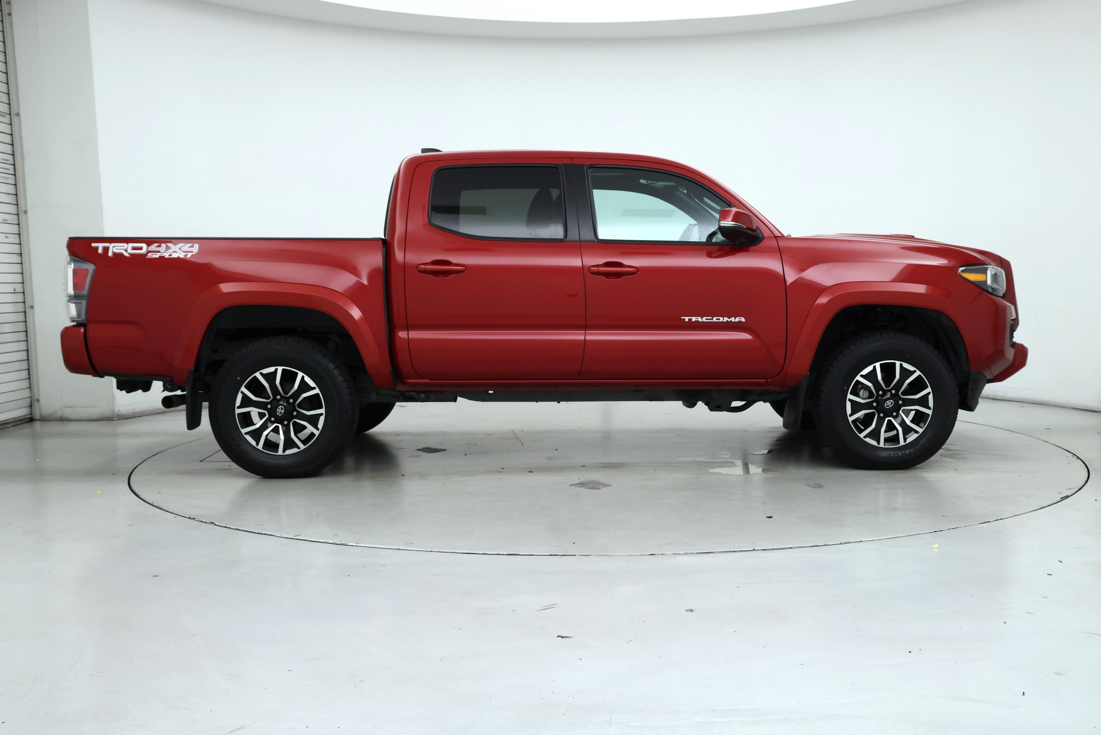 Thumbnail: 2021 Toyota Tacoma - 7