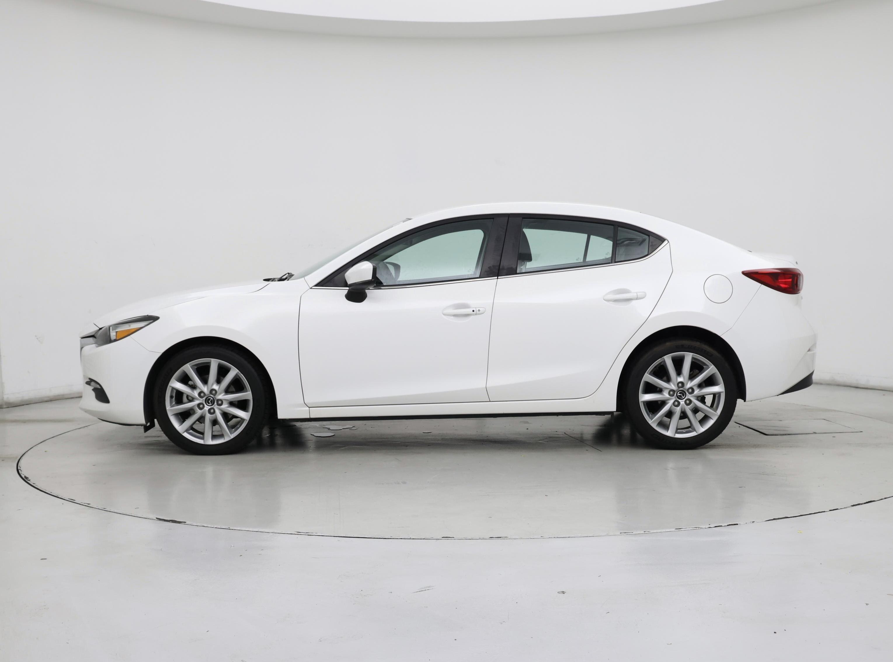 Thumbnail: 2017 Mazda Mazda3 - 3