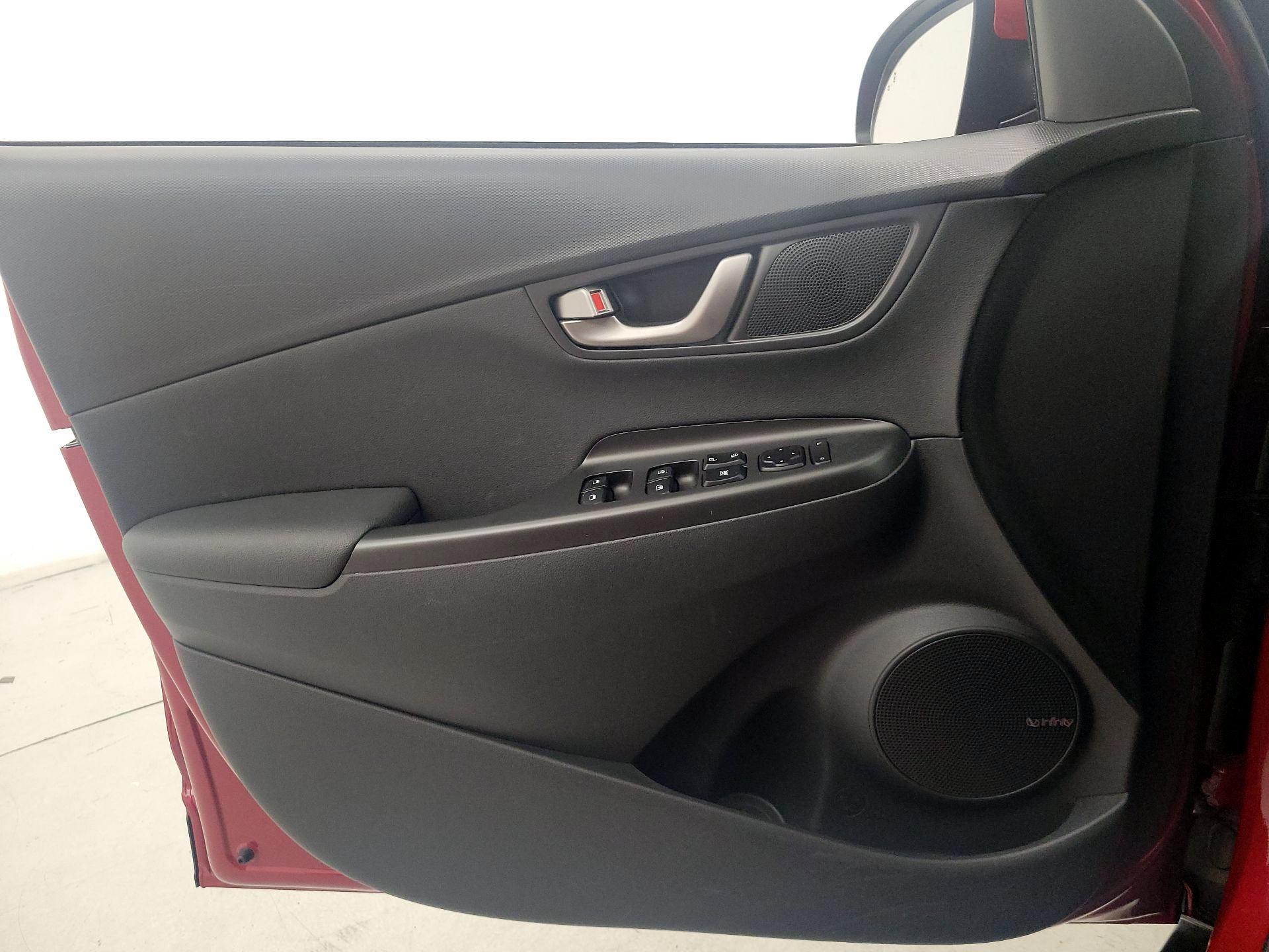 Thumbnail: 2020 Hyundai Kona - 12