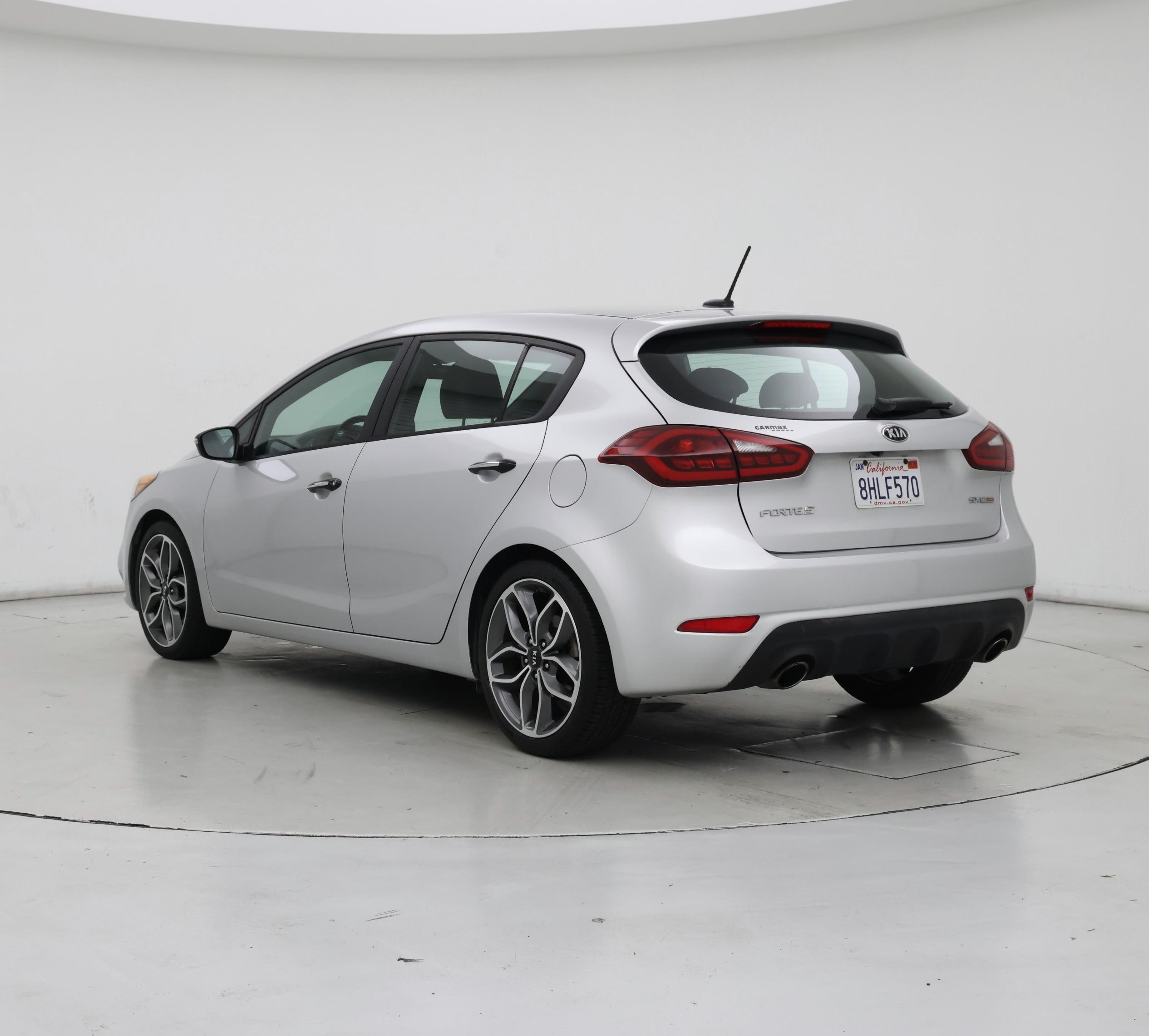 Thumbnail: 2016 Kia Forte - 2