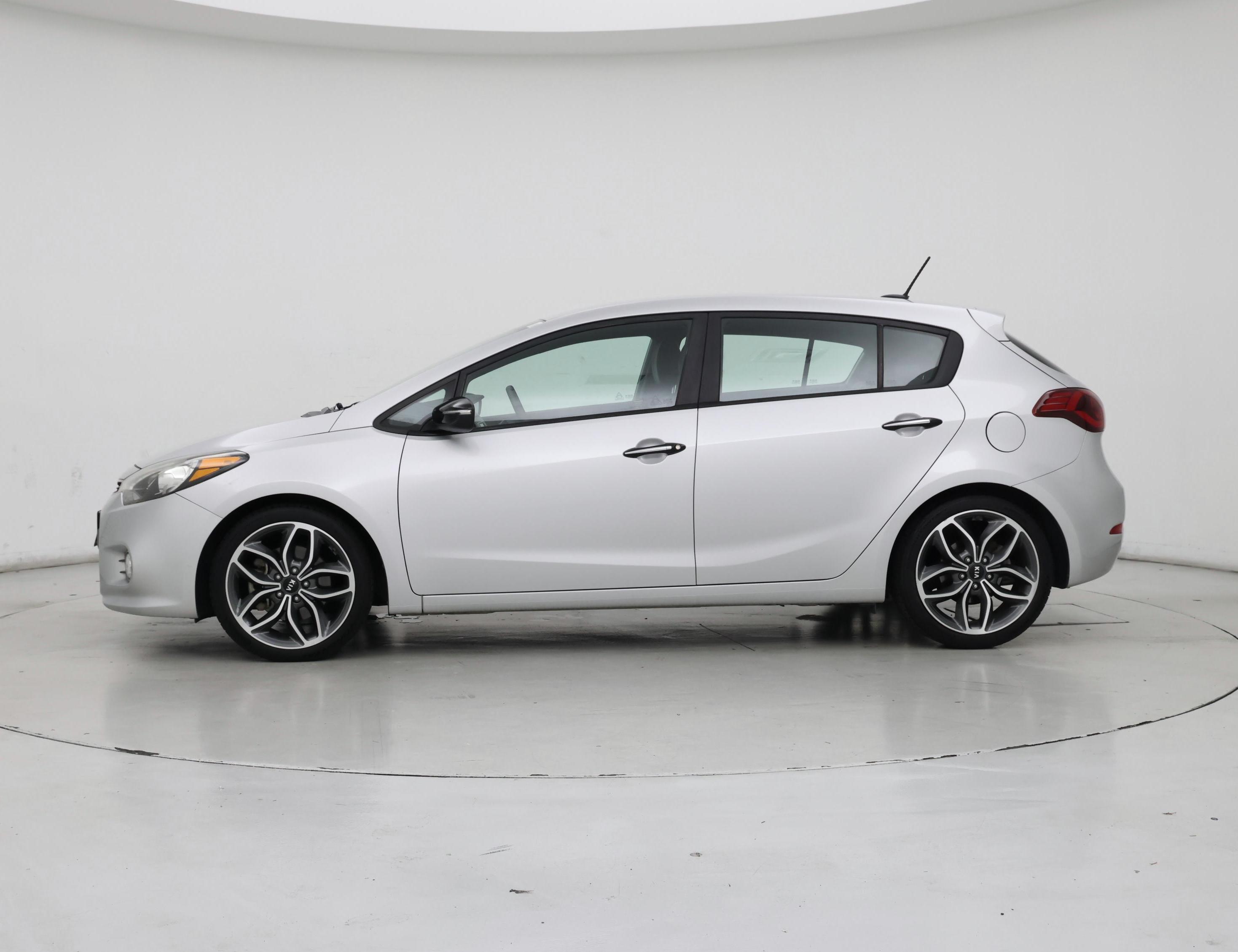 Thumbnail: 2016 Kia Forte - 3