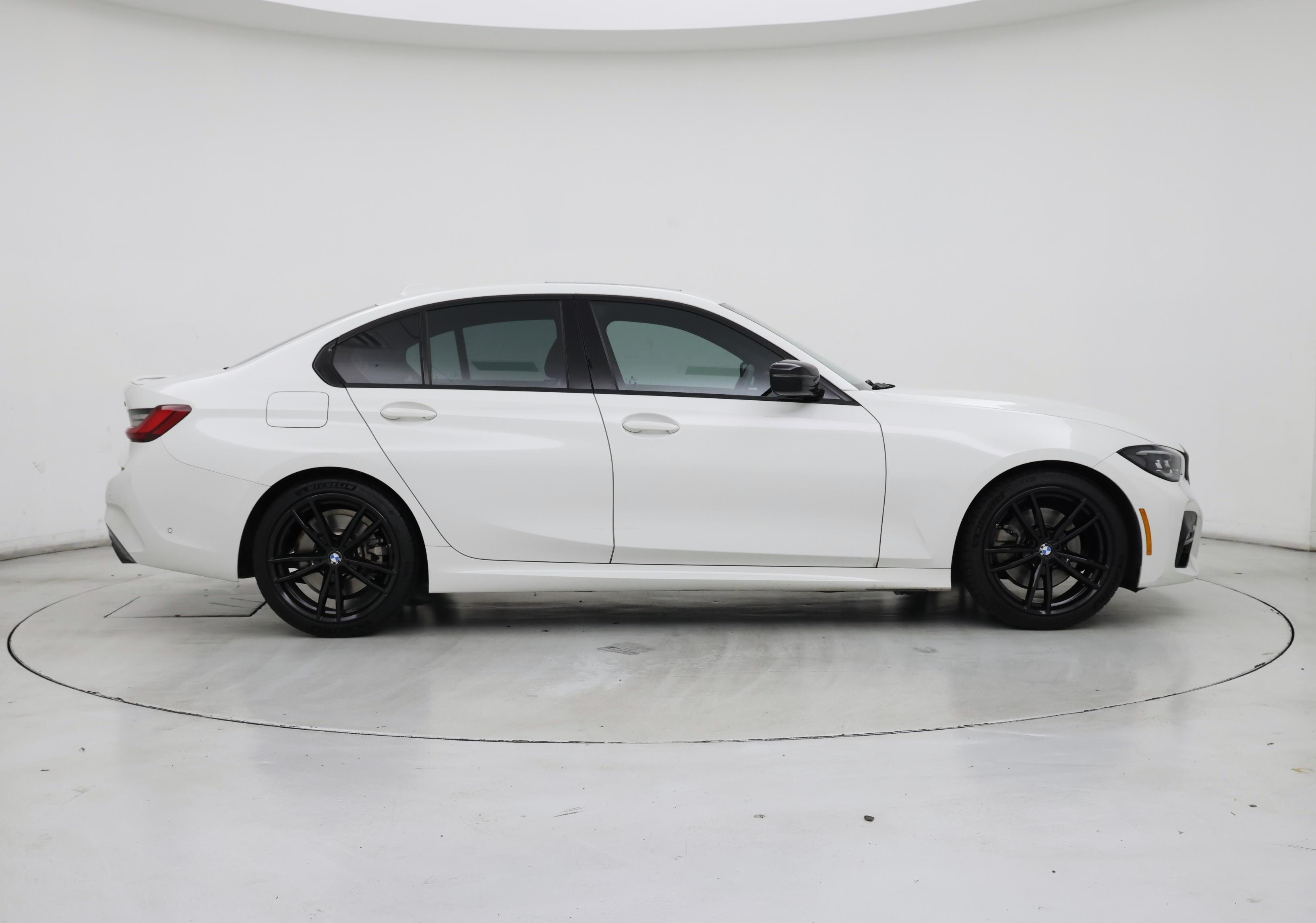 Thumbnail: 2022 BMW 3 Series - 7