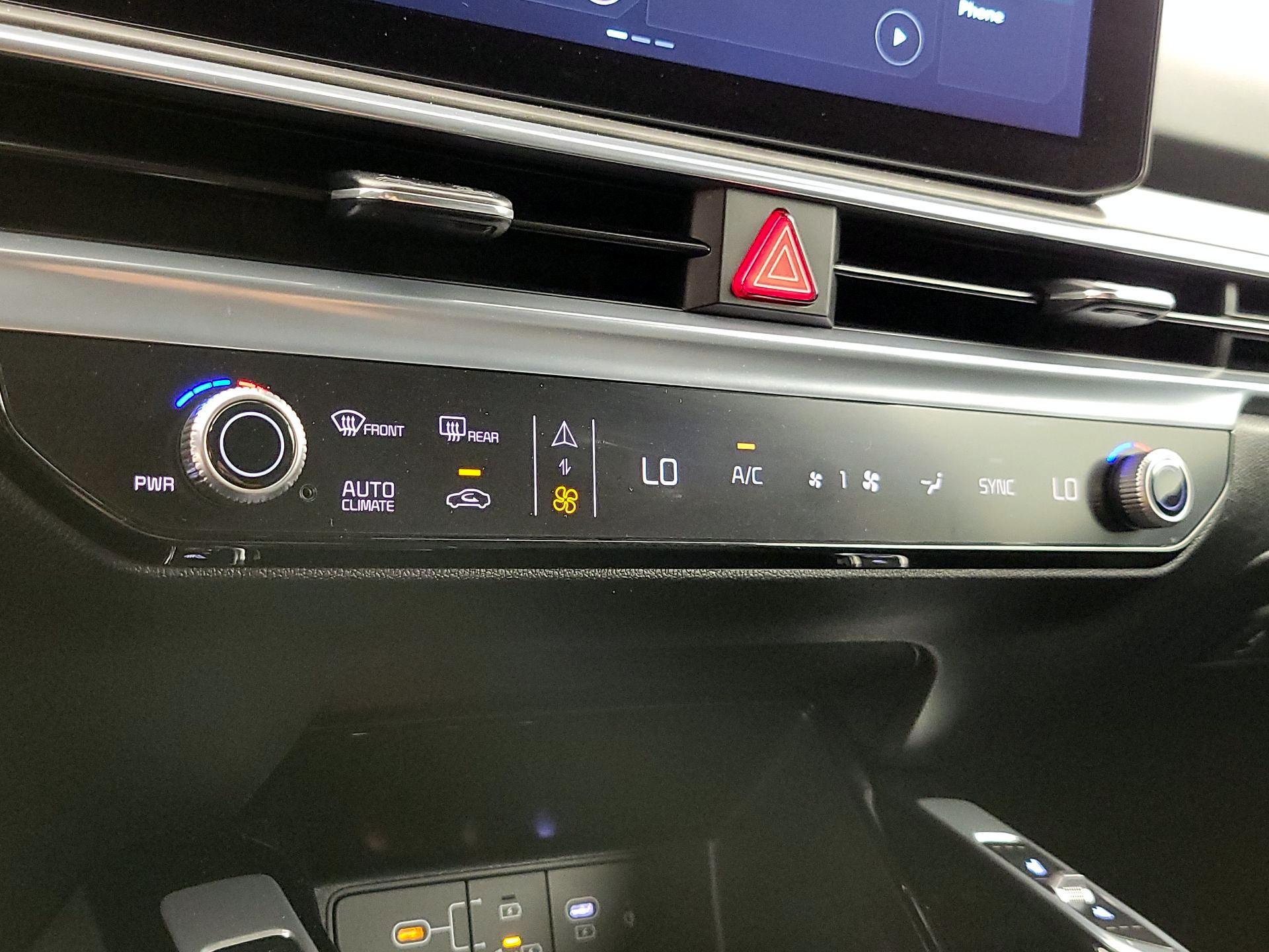 Thumbnail: 2025 Kia Sorento - 17