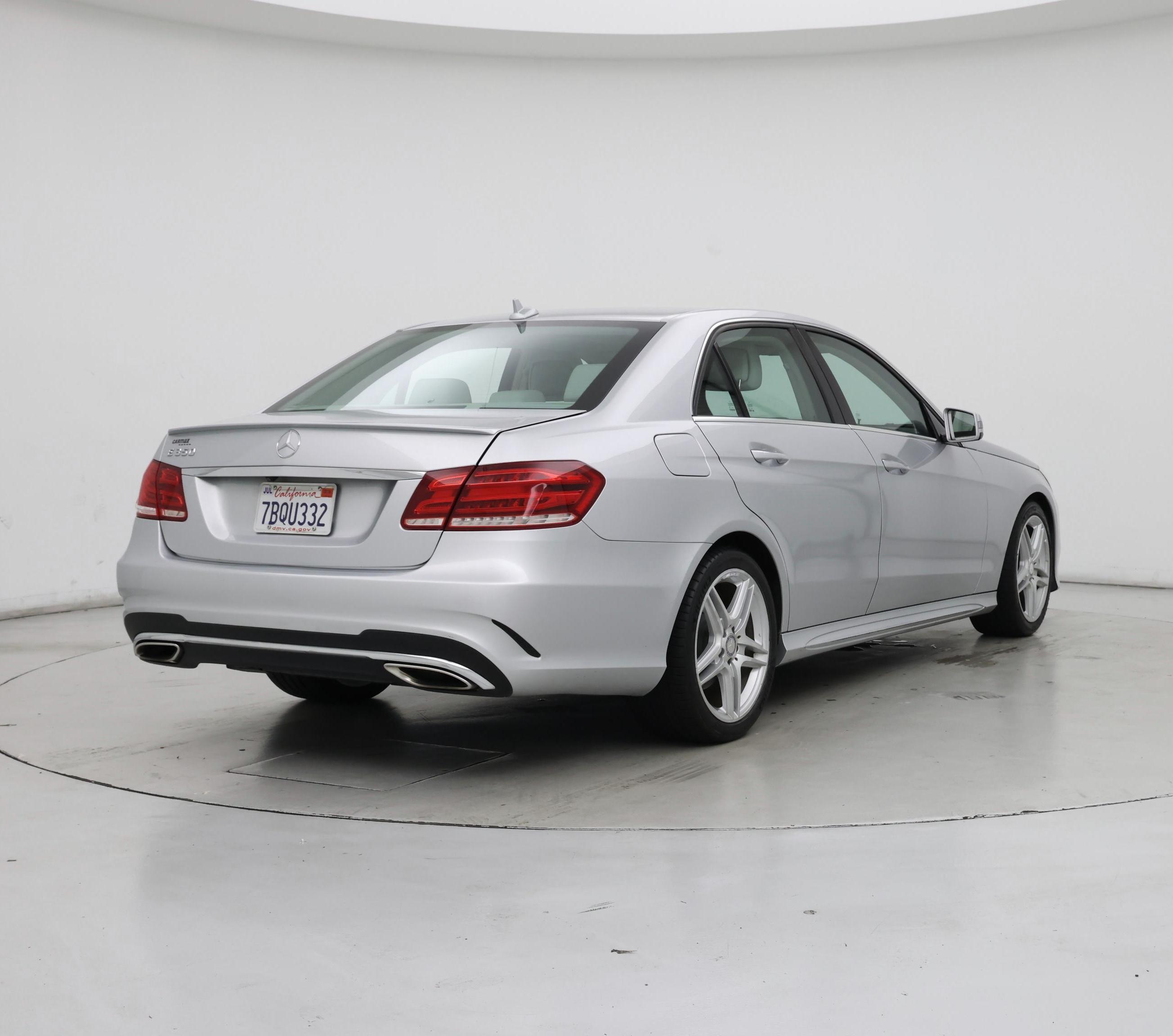 Thumbnail: 2014 Mercedes-Benz E-Class - 8