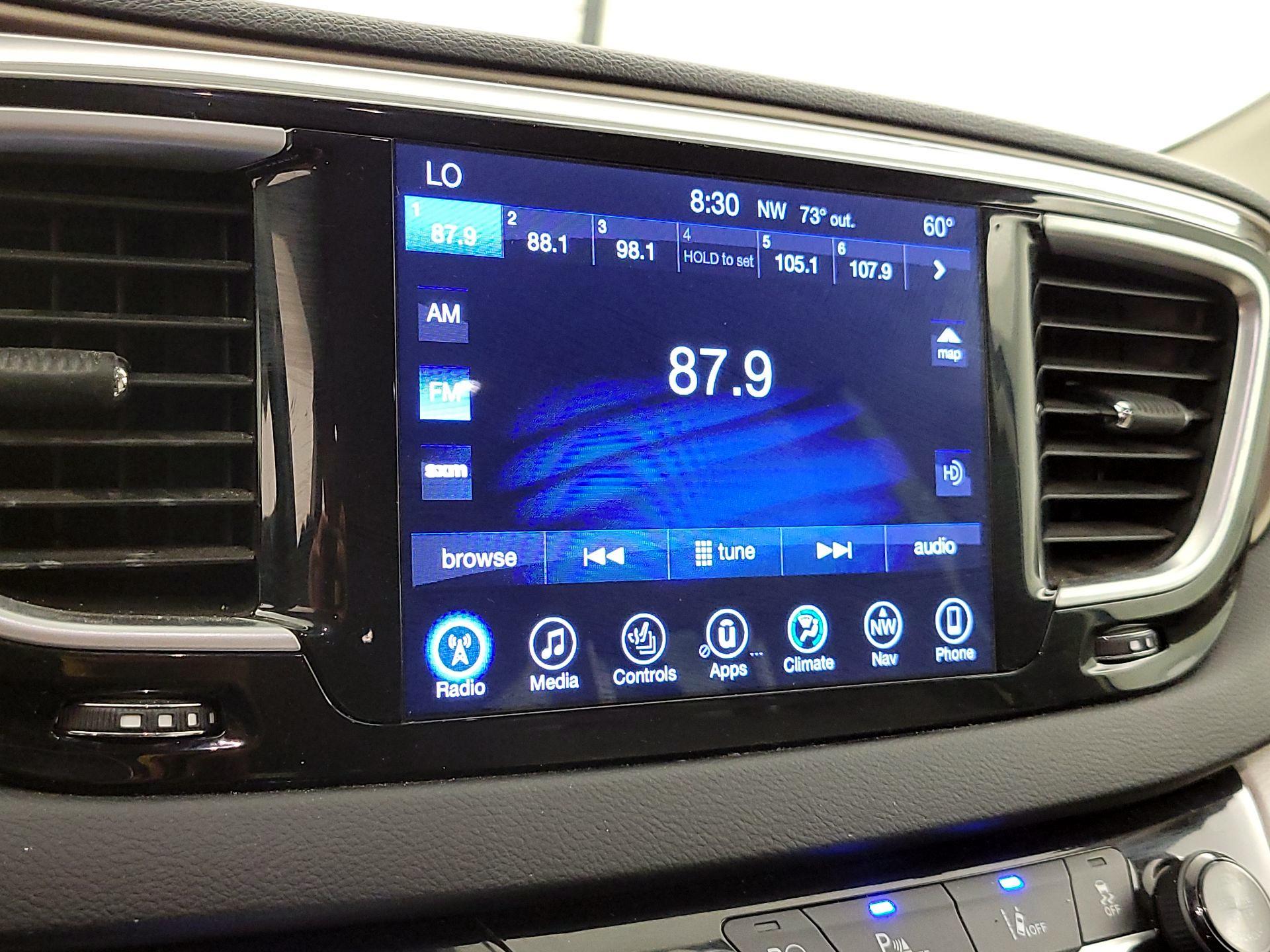Thumbnail: 2017 Chrysler Pacifica - 16