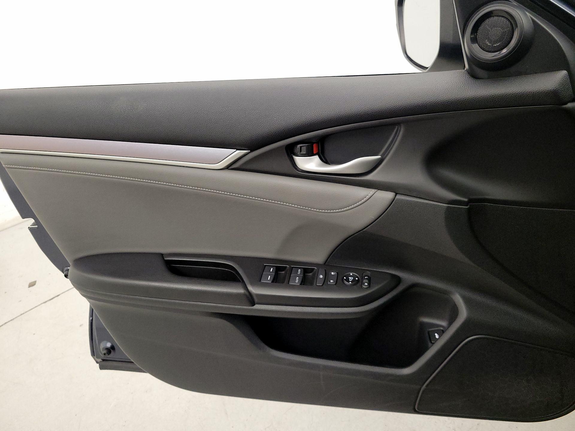 Thumbnail: 2018 Honda Civic - 12