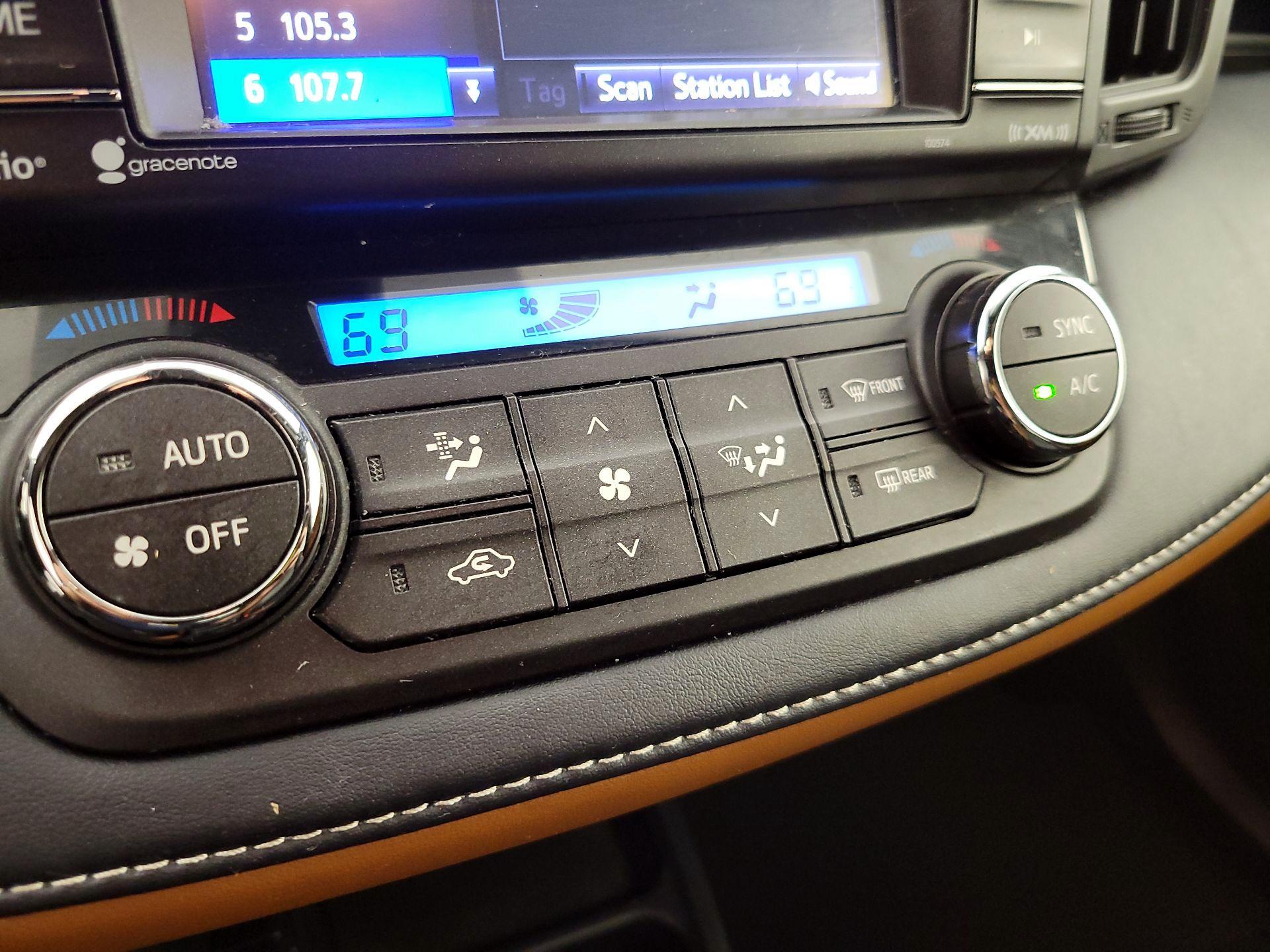 Thumbnail: 2018 Toyota RAV4 - 16