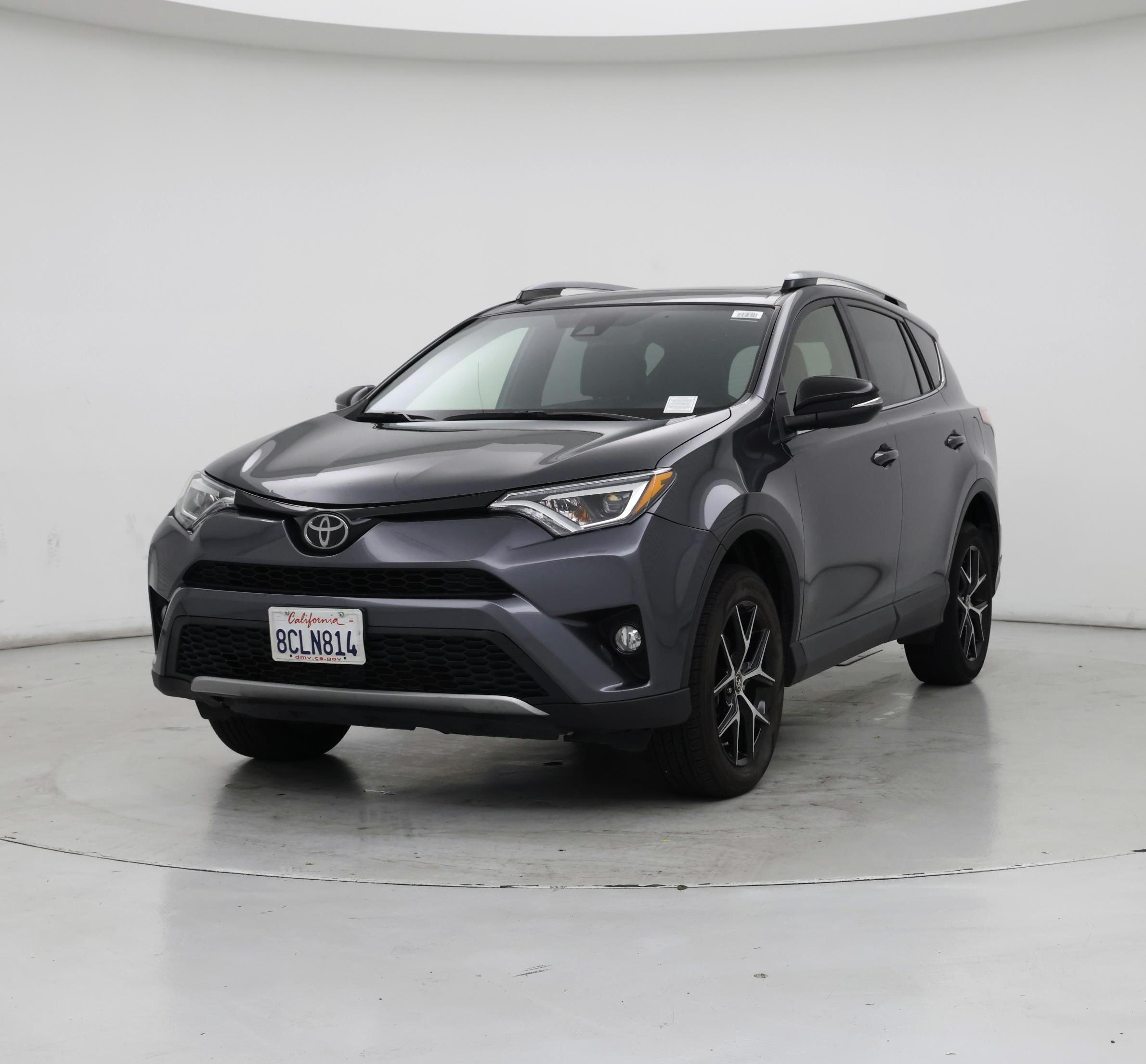 Thumbnail: 2018 Toyota RAV4 - 4
