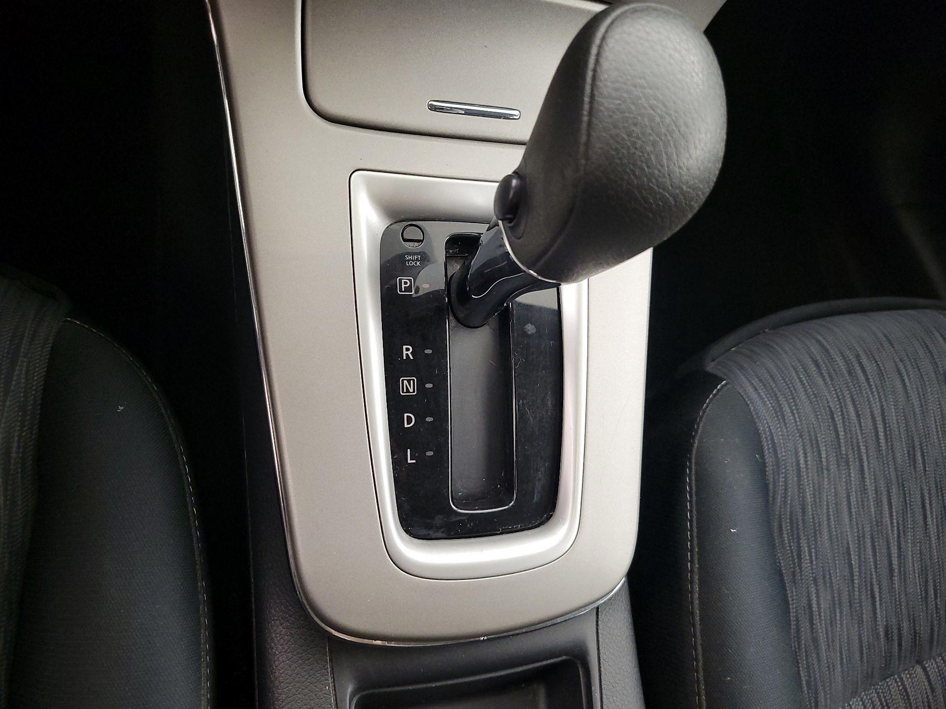 Thumbnail: 2014 Nissan Sentra - 16