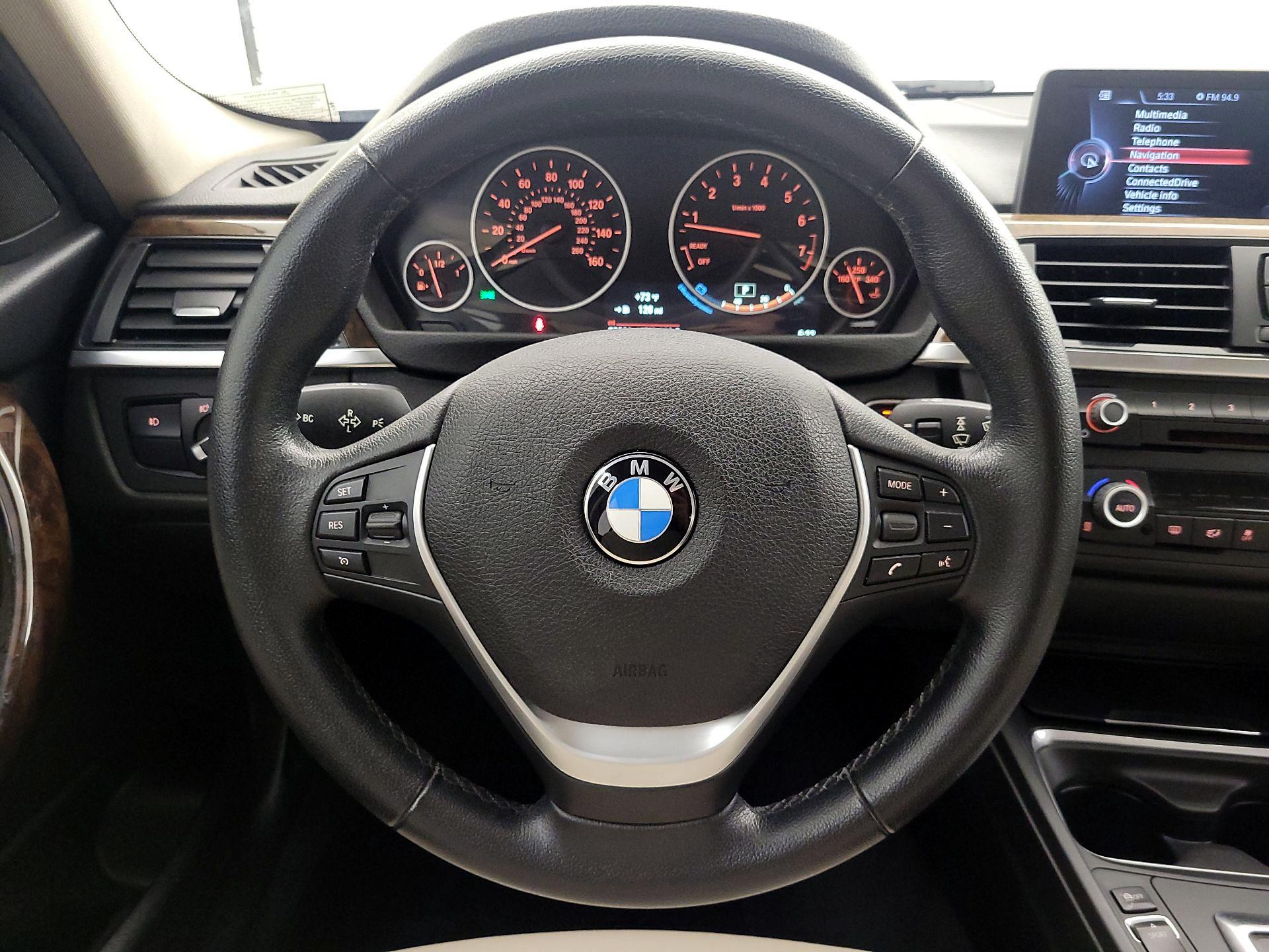 Thumbnail: 2015 BMW 3 Series - 10