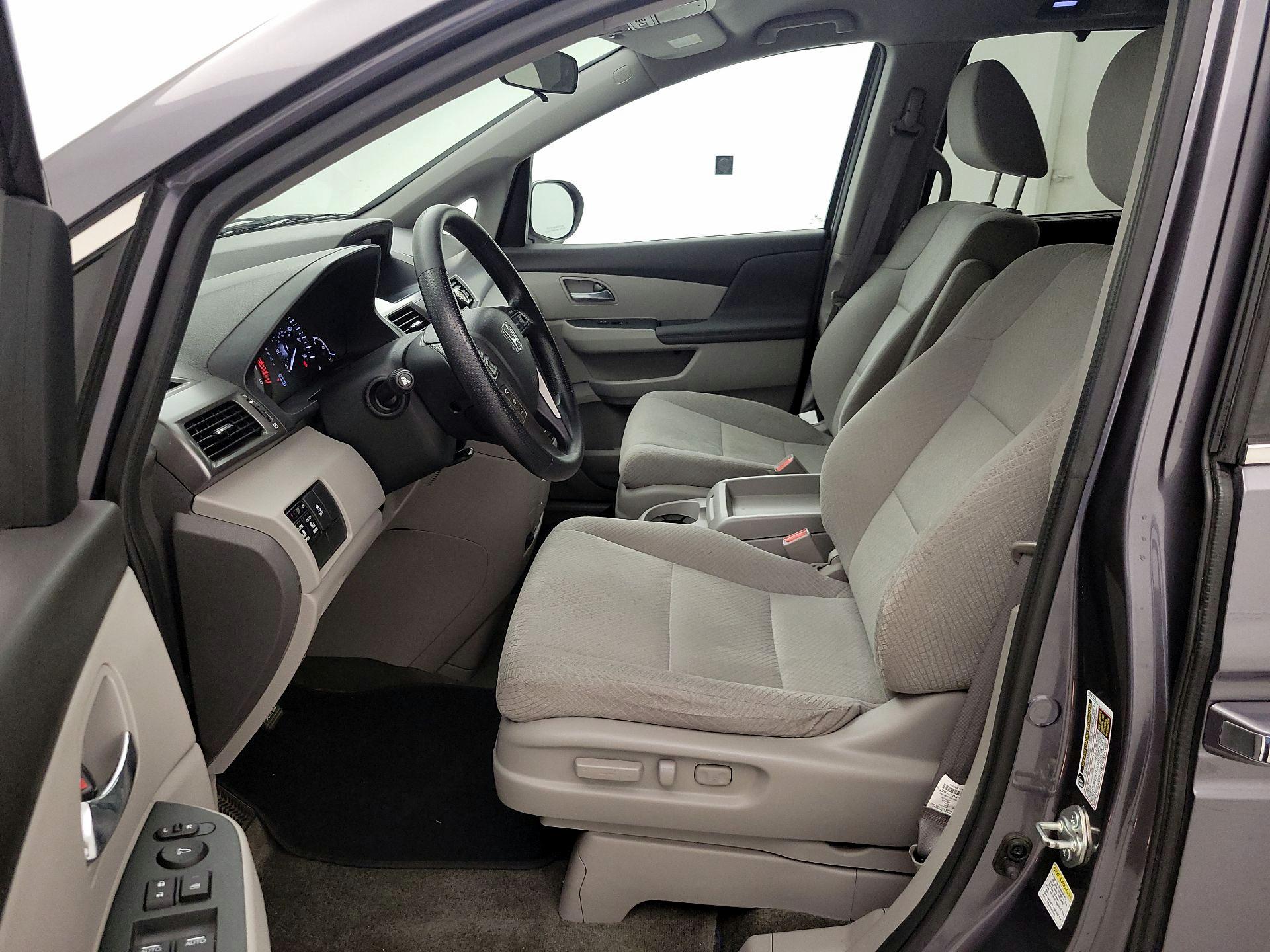 Thumbnail: 2015 Honda Odyssey - 11